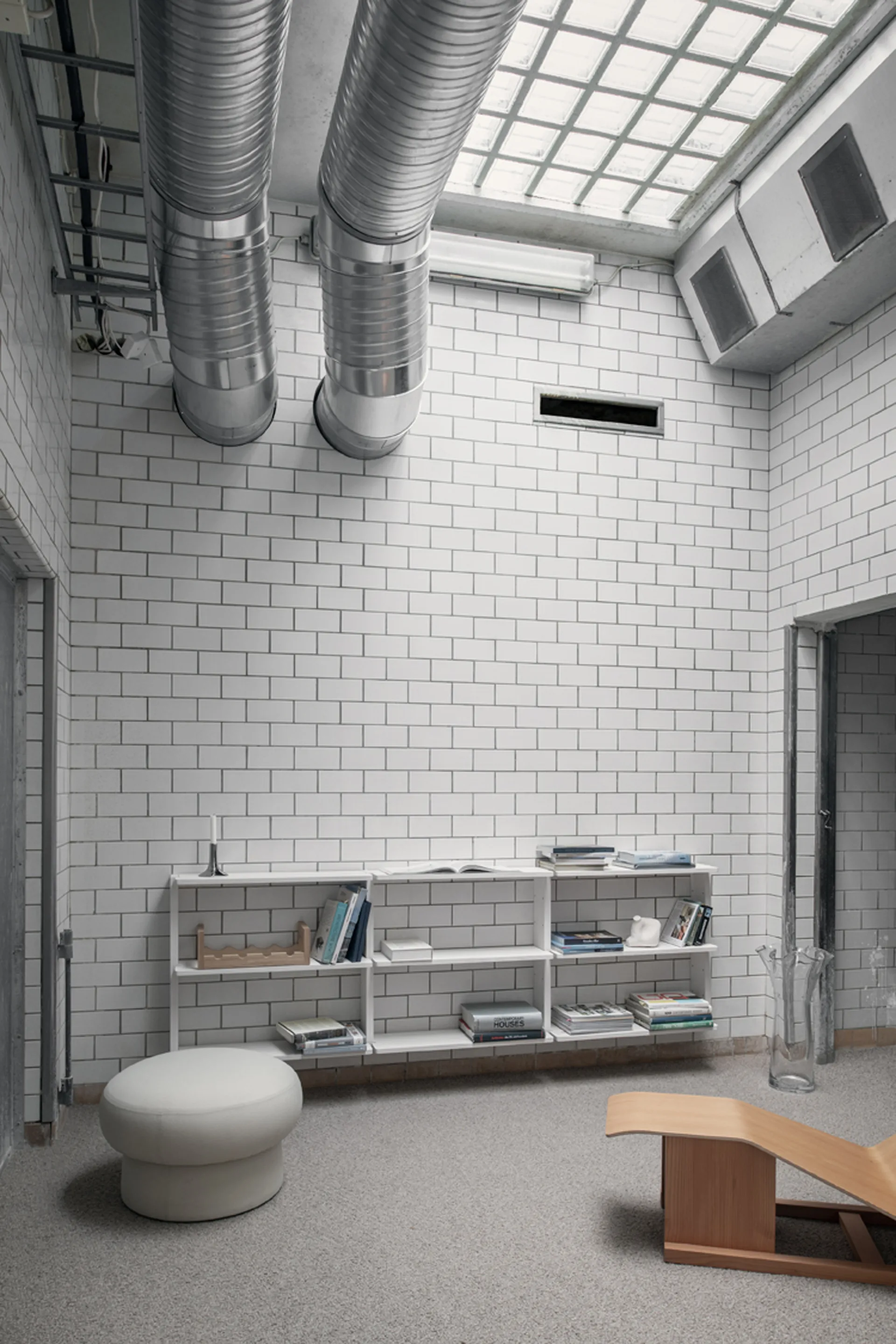 Estantería de pared Gridlock - S2-A6-0, White stained Ash Massproductions