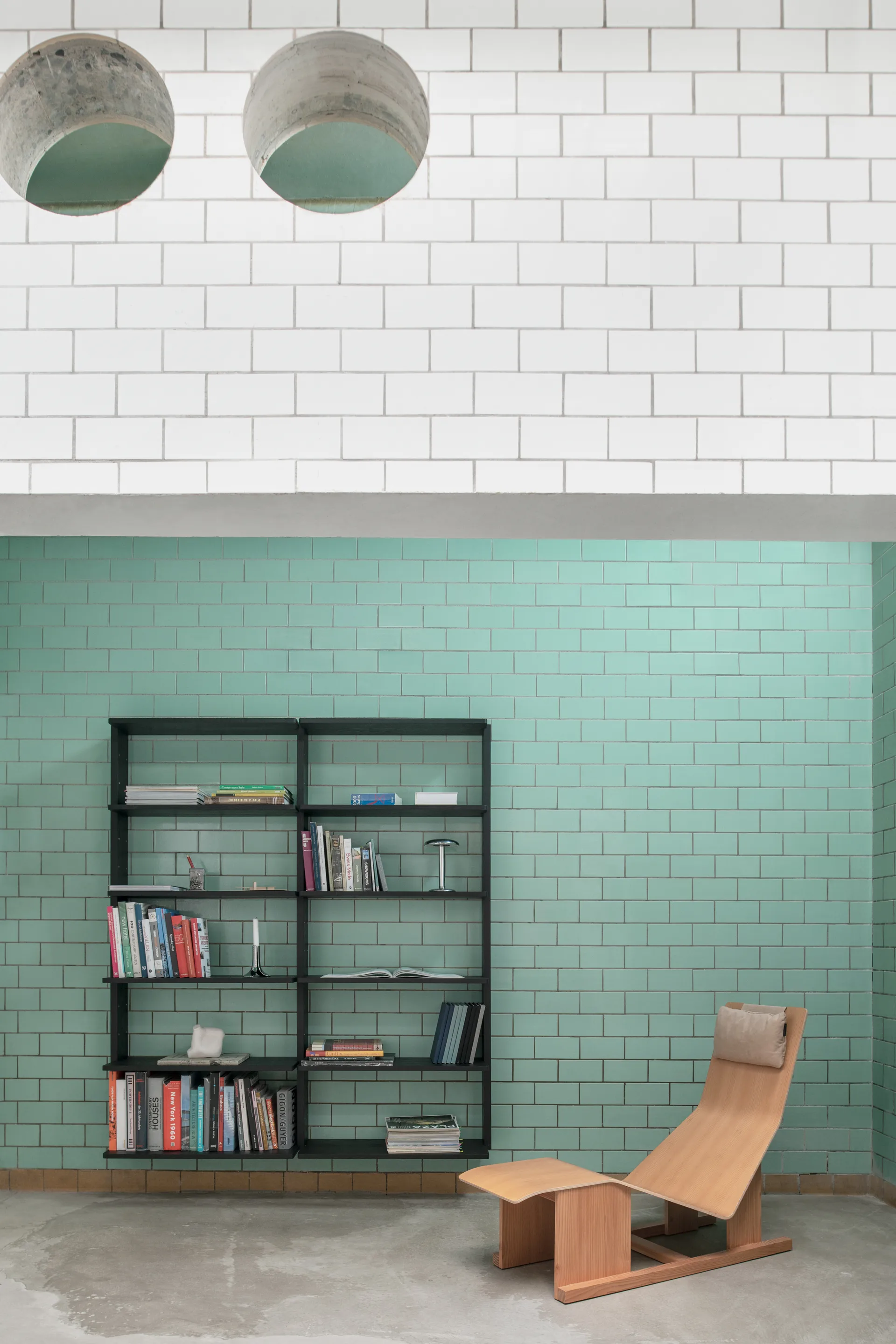 Estantería de pared Gridlock - T2-A12-0, Black stained Ash Massproductions