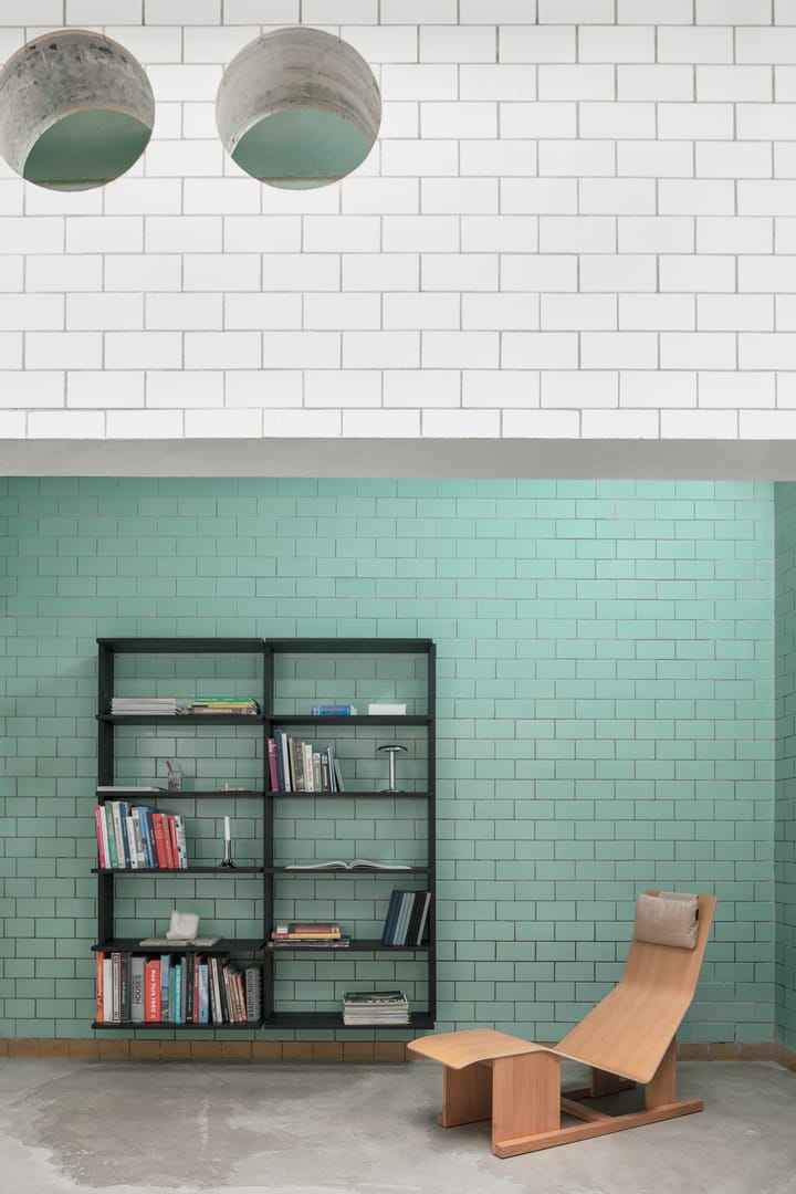 Estantería de pared Gridlock - T2-A12-0, Black stained Ash Massproductions
