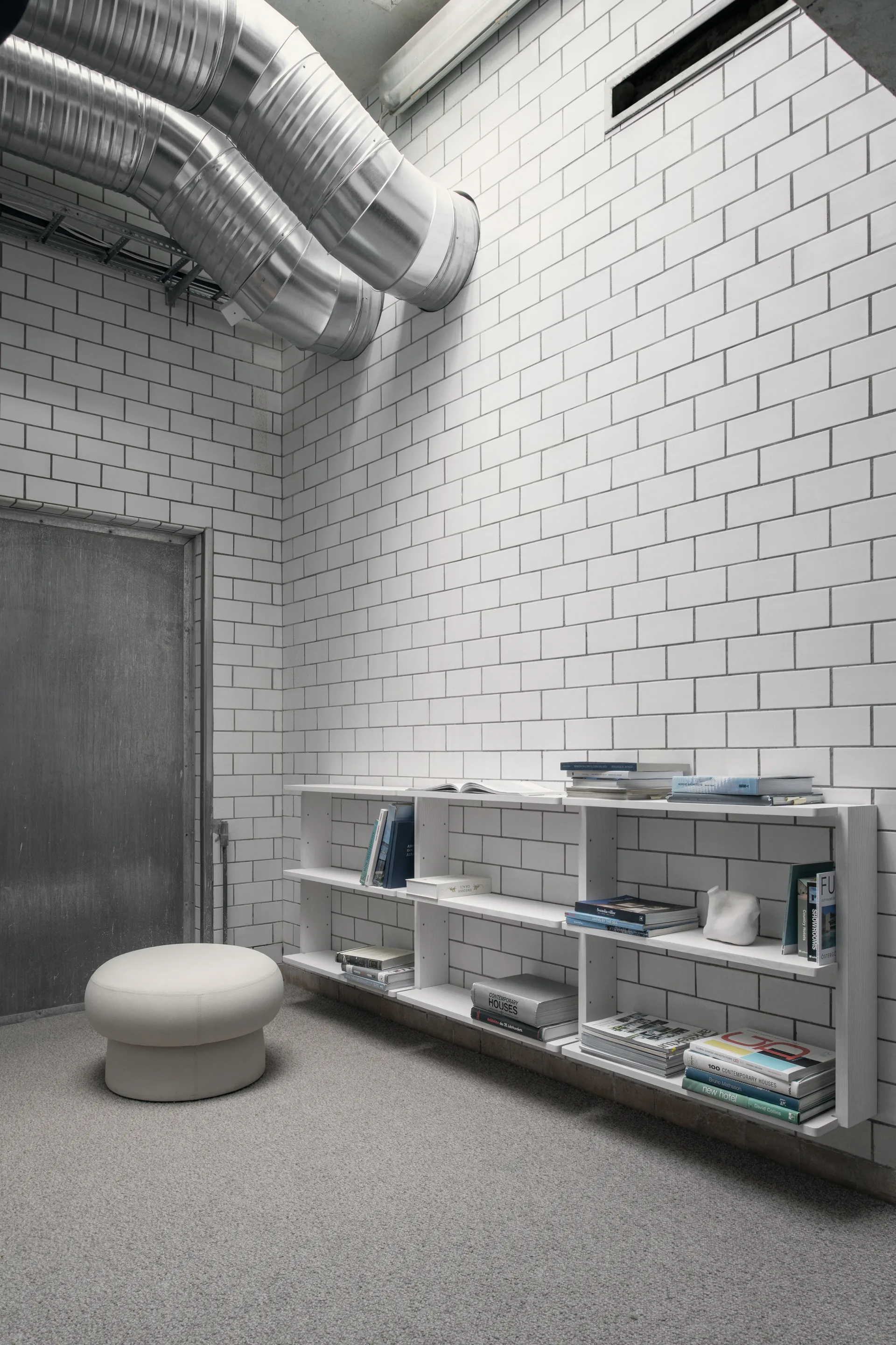 Gridlock Side Panel 740 cm (alto), White stained Ash Massproductions