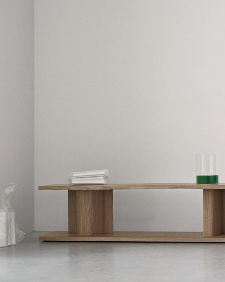 Mesa auxiliar BIT, Roble Massproductions