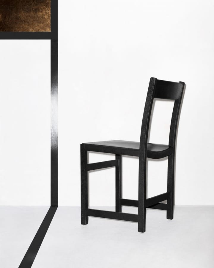 Silla Waiter, Haya teñido de negro Massproductions