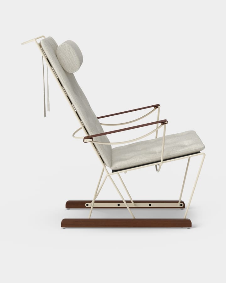 Sillón Spark, marfil-haya teñido de nogal, Romo Ruskin Quill 7757/10 Massproductions