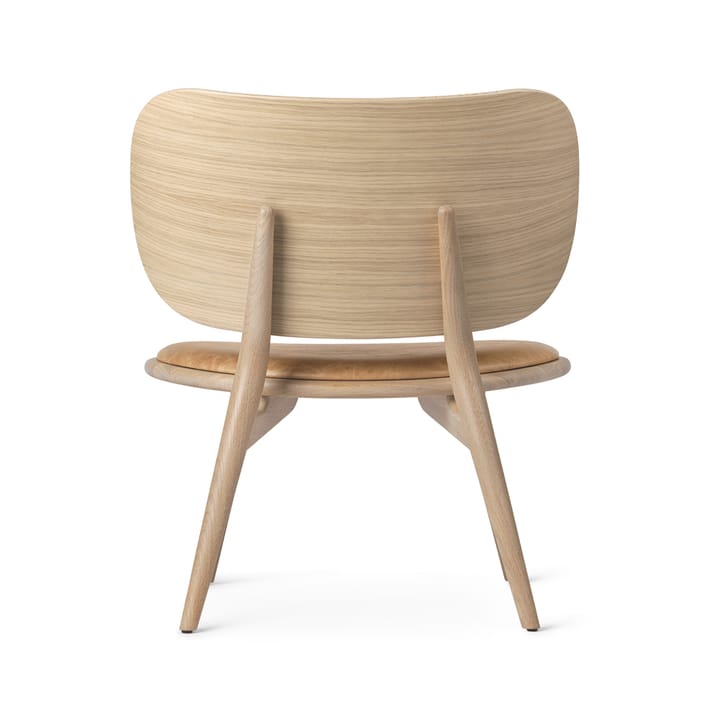 Silla lounge The Lounge Chair, piel natural, base de roble lacado mate Mater