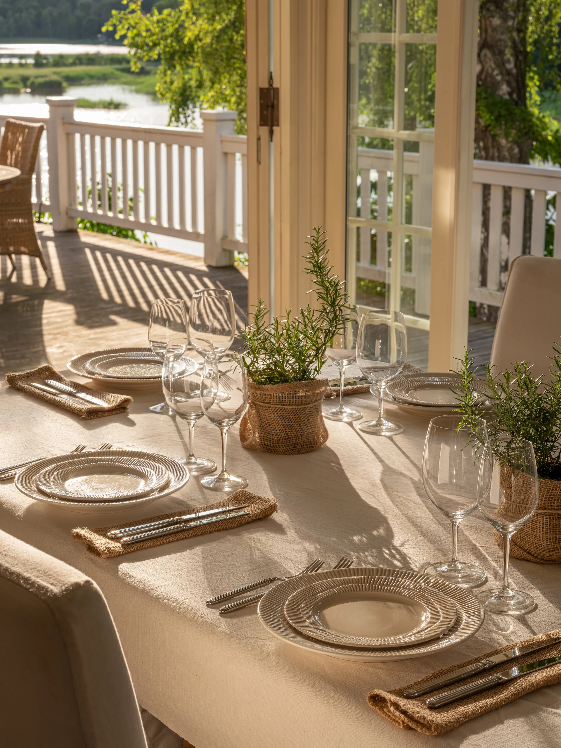 Plato Stripes Ø21 cm, Sand Mateus