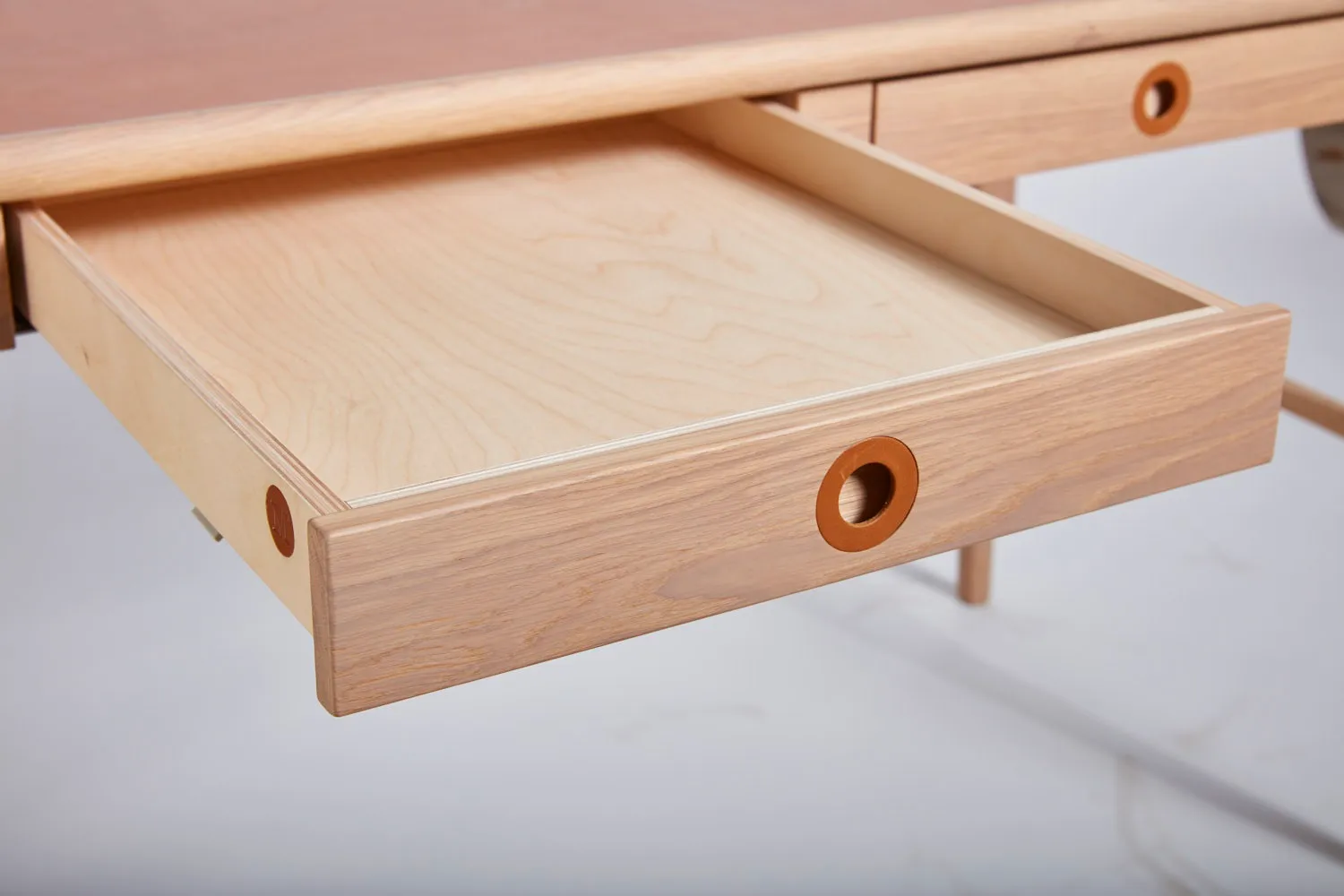 Escritorio Höllviken, Roble blanqueado Mavis