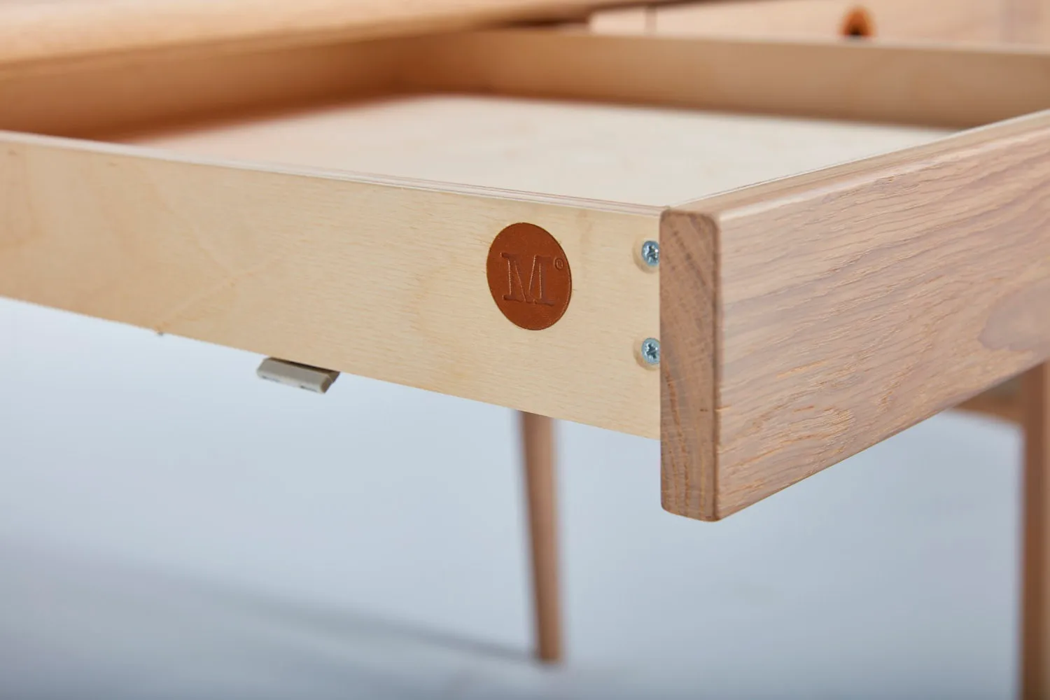 Escritorio Höllviken, Roble blanqueado Mavis