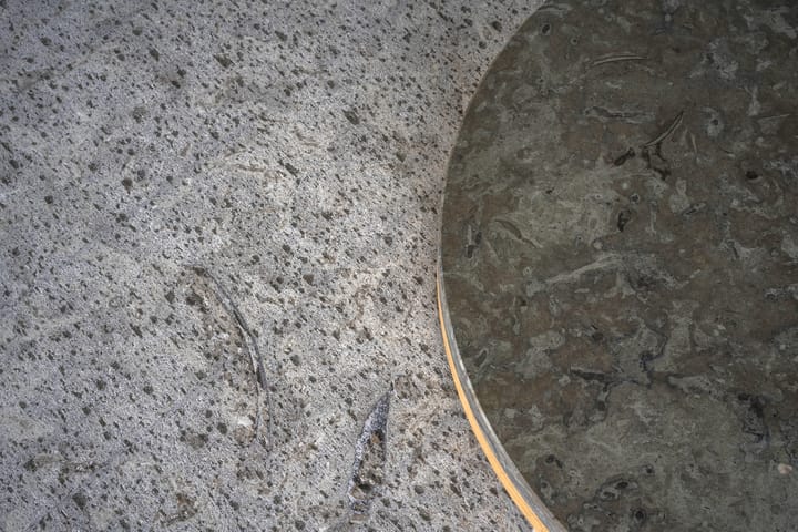 Mesa de centro Dondo roble blanqueado Ø80 cm, Piedra caliza cepillada Mavis