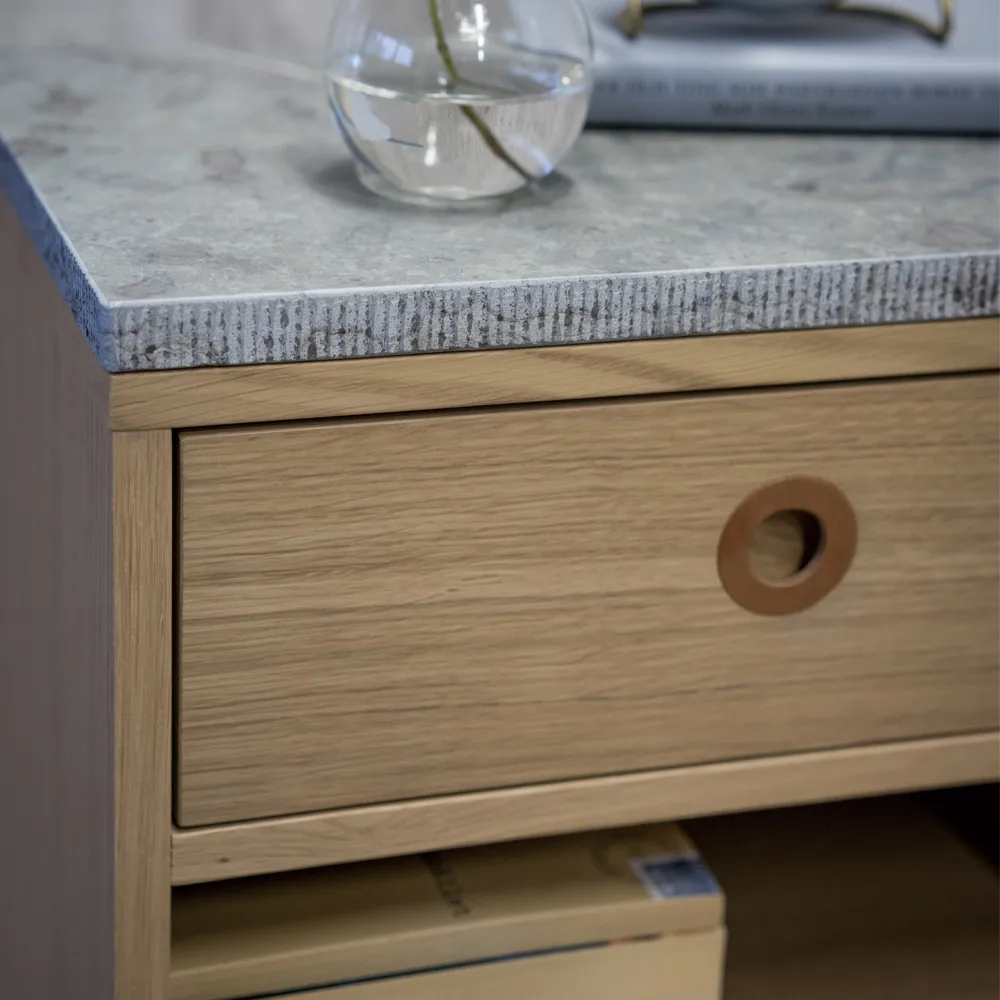 Mesita de noche Höllviken, Roble blanqueado, 1 caja Mavis