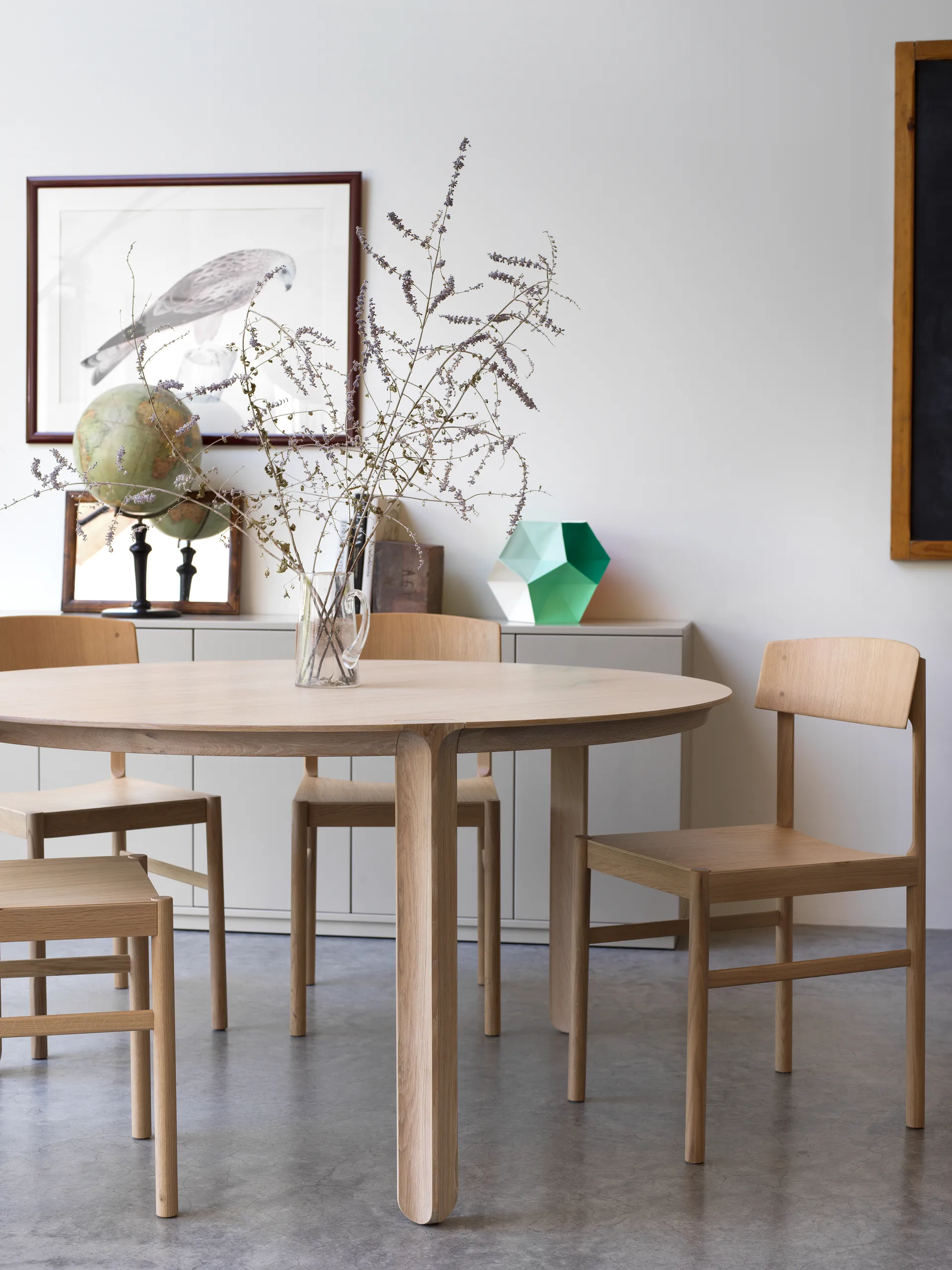 Silla Rod, Roble blanqueado con laca mate Mavis