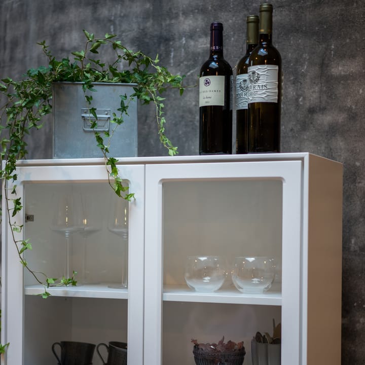 Vitrina Volt 130 cm blanco lacado, Detalles en acero inoxidable Mavis