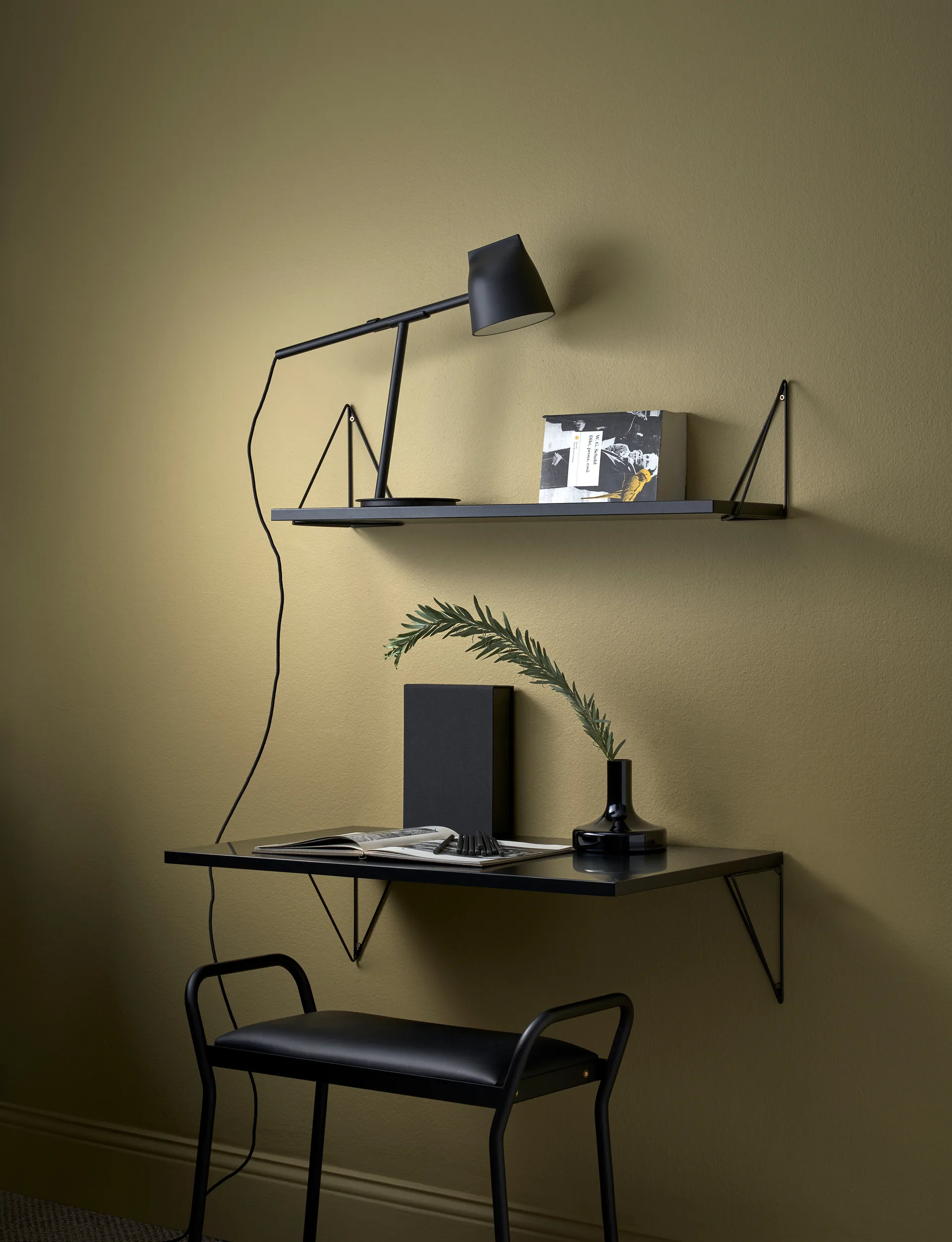Estante Pythagoras, Negro, 20x80 cm Maze