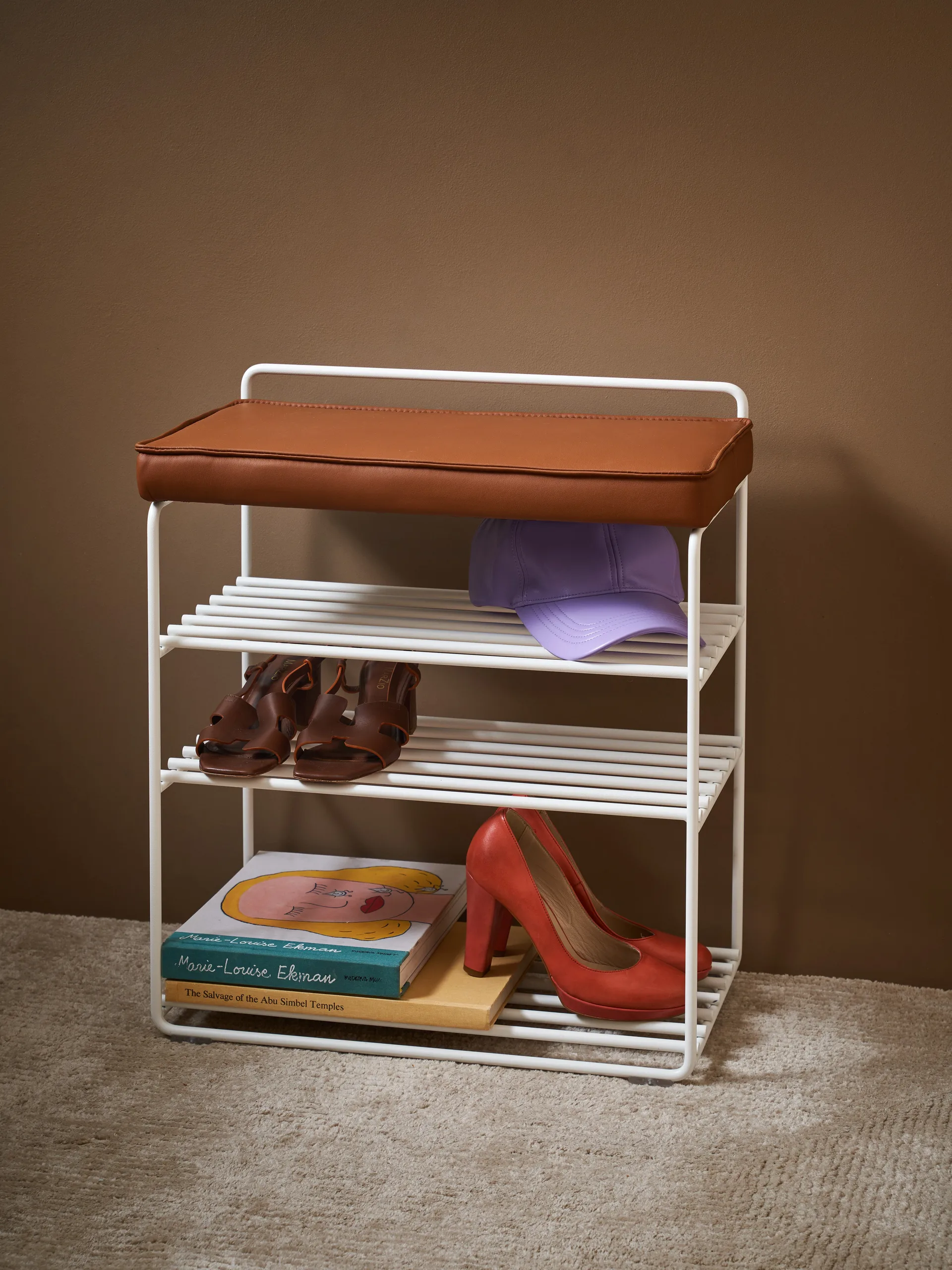 Estantería-Taburete Lower East Seat 50x28x58 cm, White-cognac leather Maze