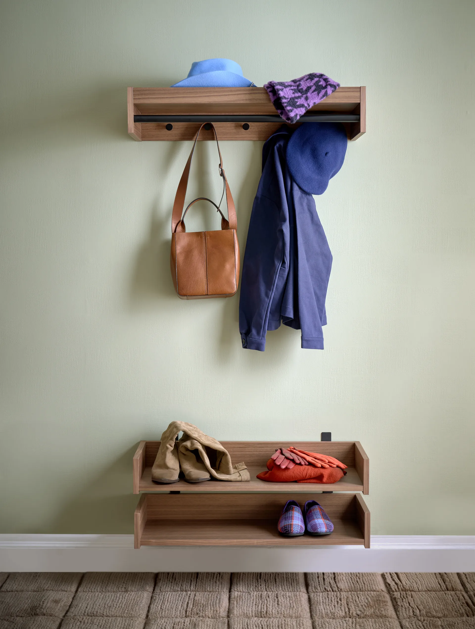 Gentle perchero de pared, Nogal, 78×15×32 cm Maze