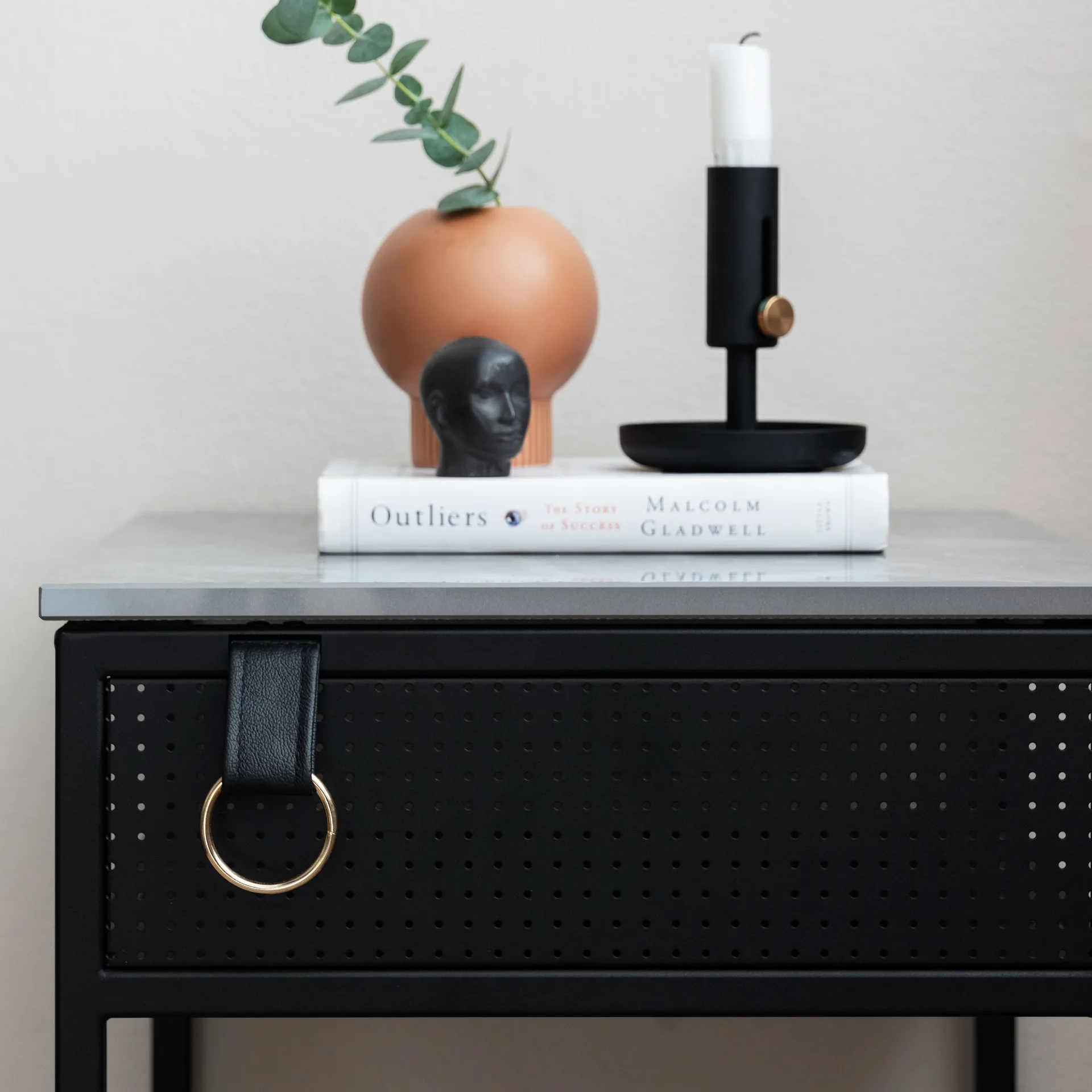 Mesa auxiliar Tracy, para lado izquierda, Negro Maze