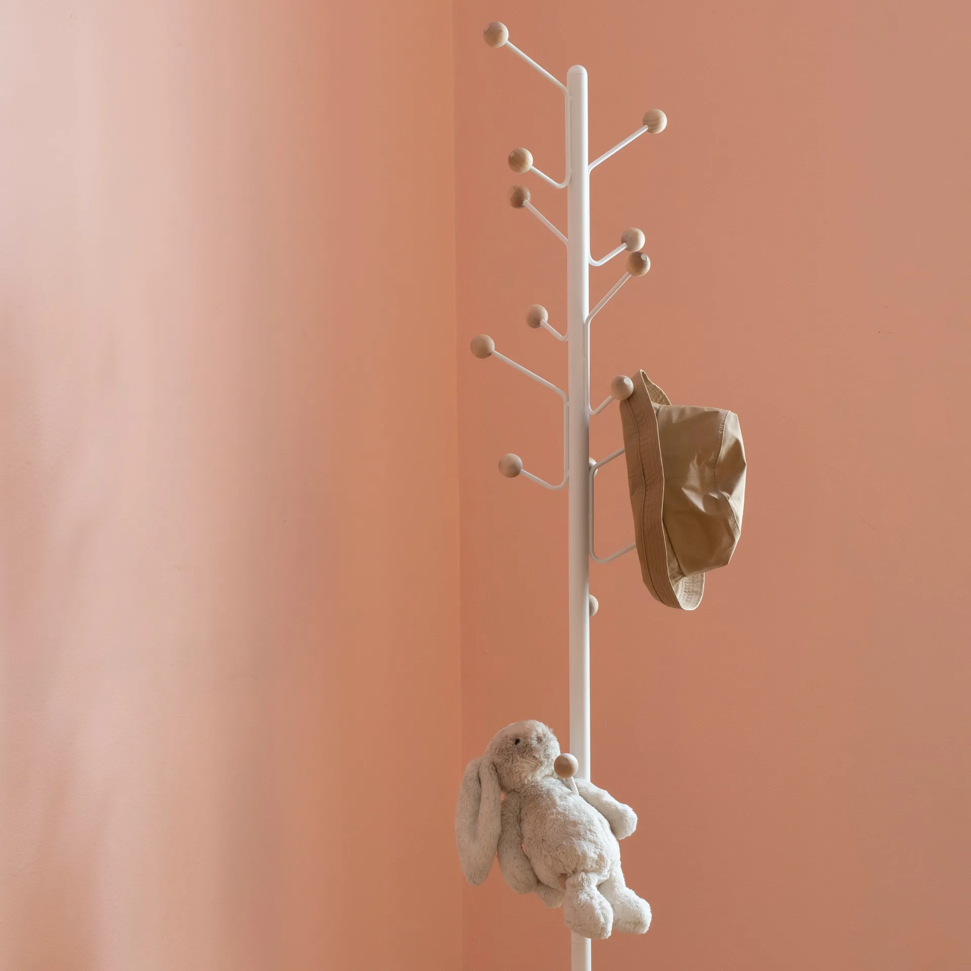 Perchero Bill Floor, Blanco Maze