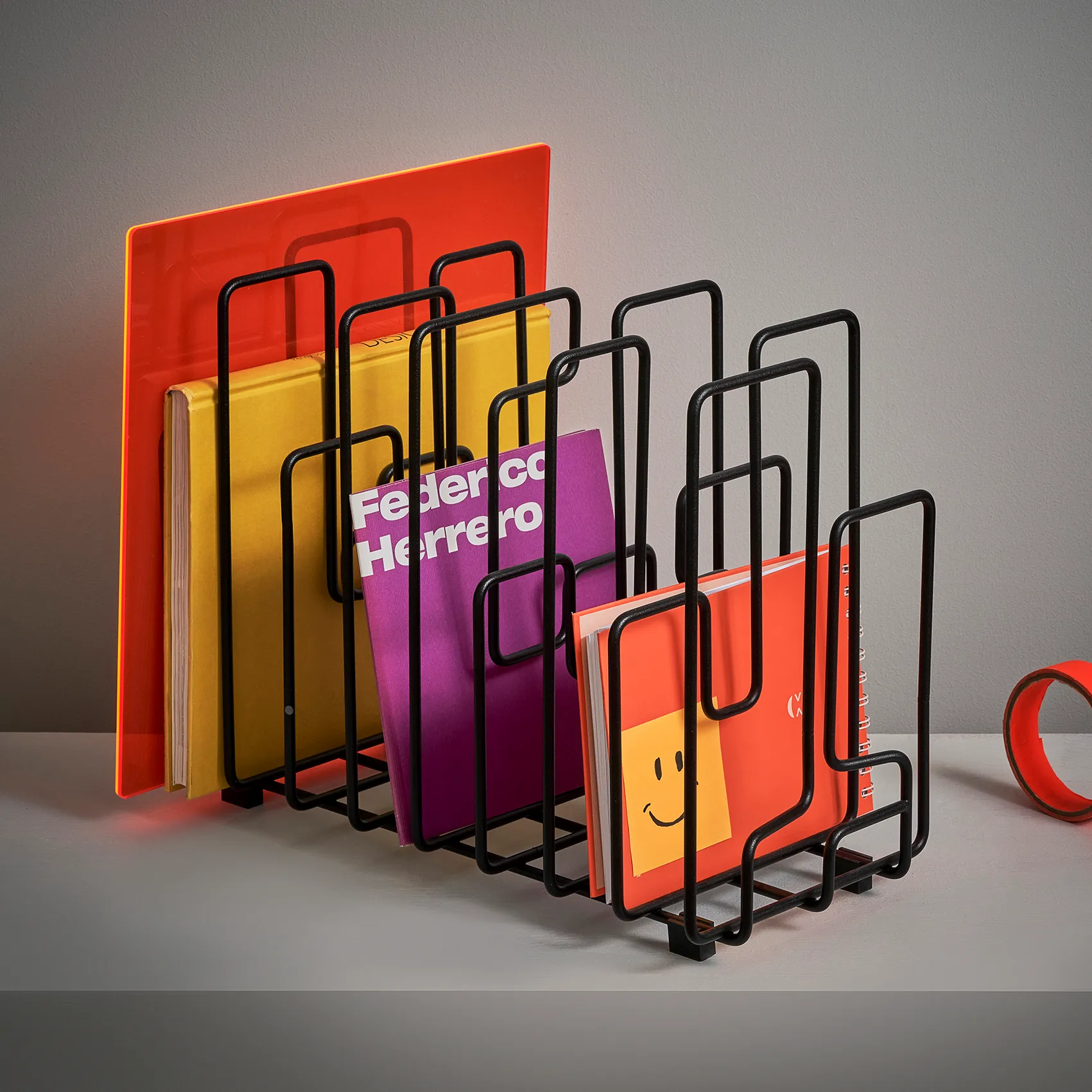 Revistero In The Neighbourhood Maze, negro Maze