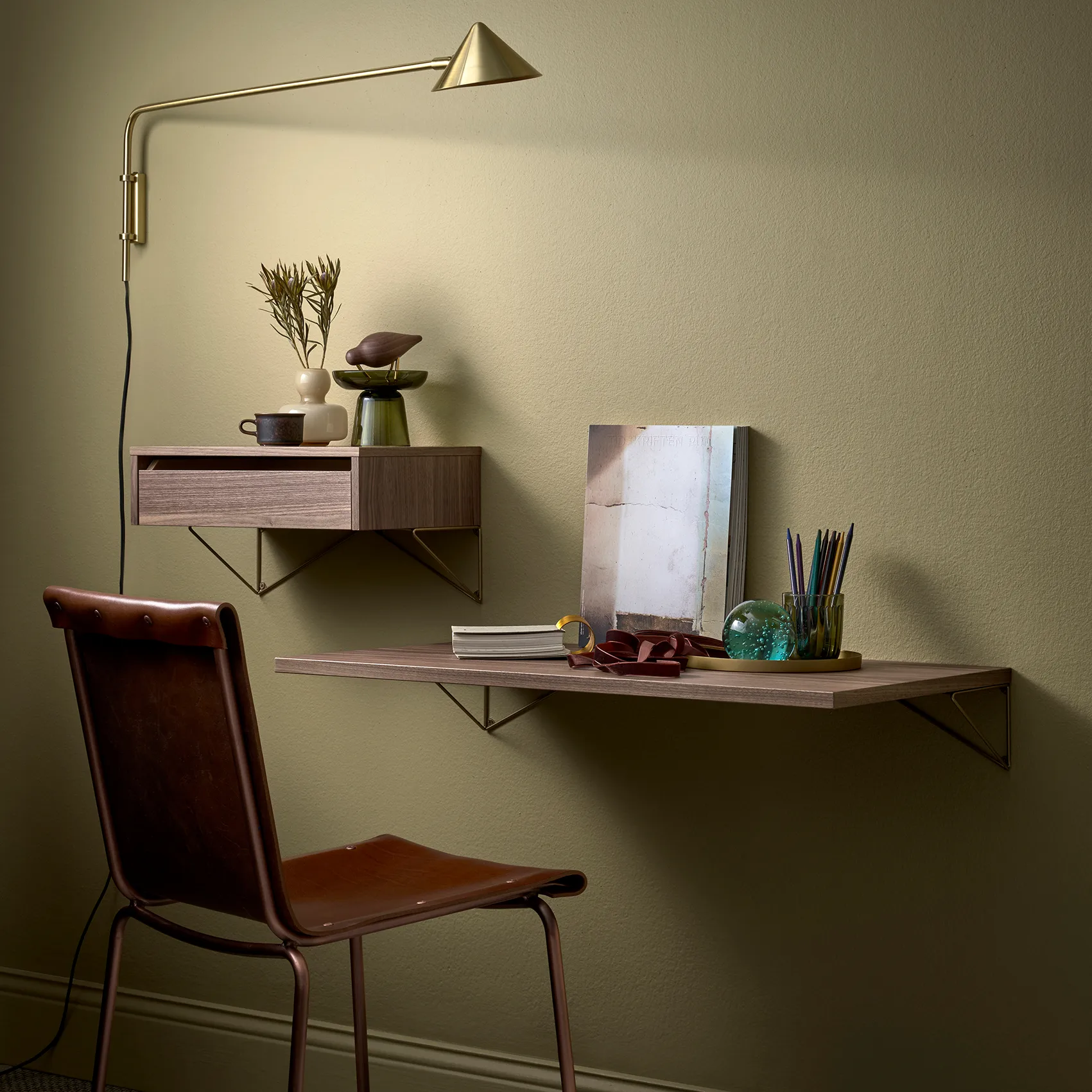 Tablero de escritorio Pythagoras, Nogal Maze