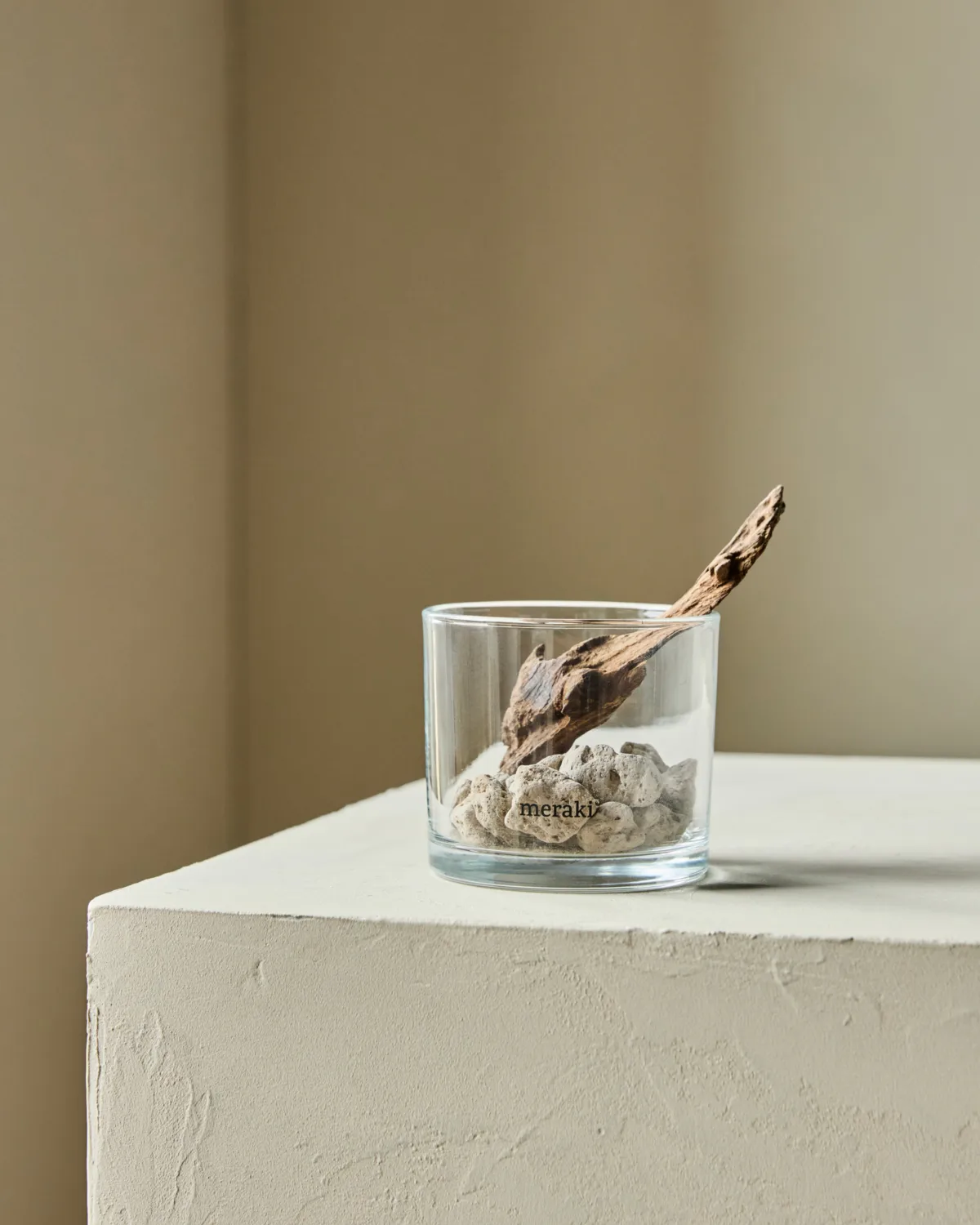 Difusor Meraki de piedra de lava y madera, Negro Meraki