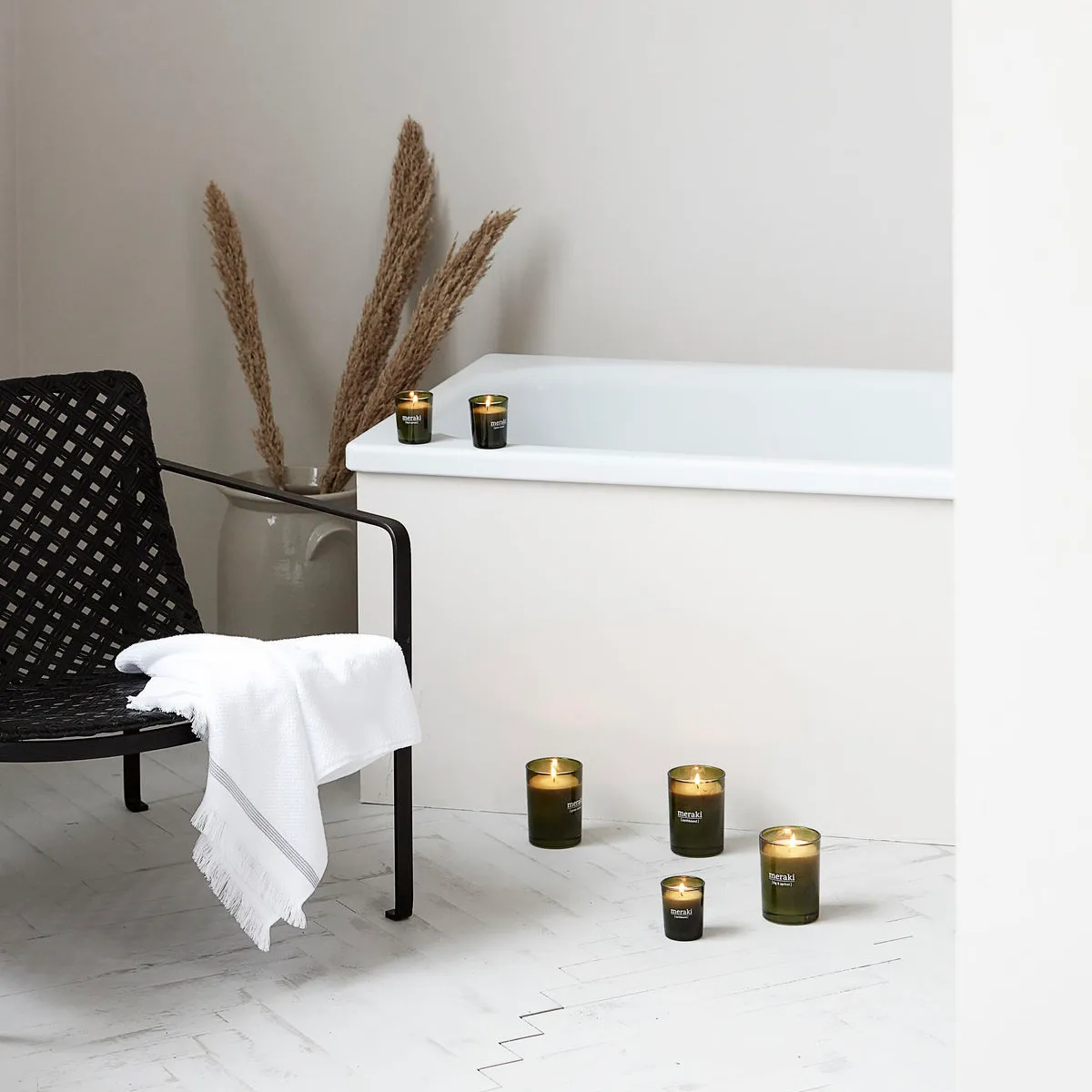 Vela perfumada Meraki vidrio verde 12 horas, Earthbound Meraki