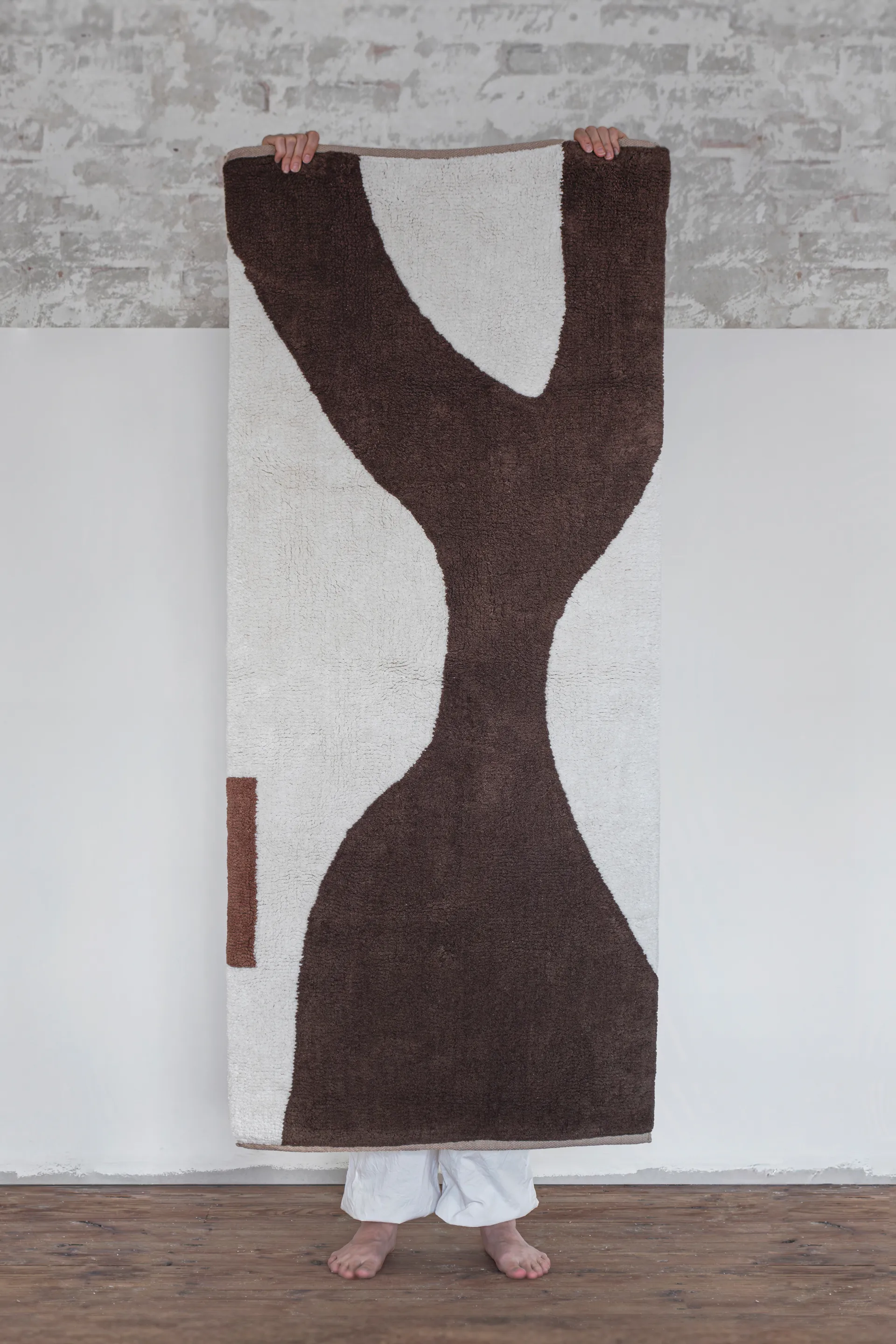 Alfombra Figura, Brown, 70x150 cm Mette Ditmer