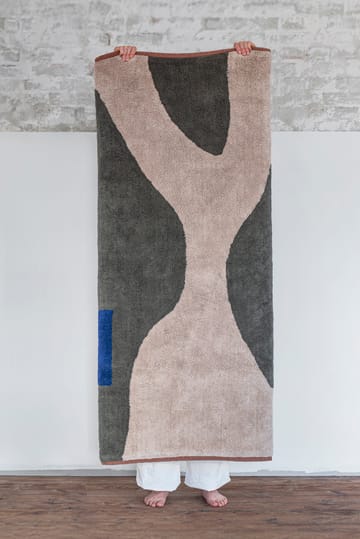 Alfombra Figura - Dark olive, 70x150 cm - Mette Ditmer