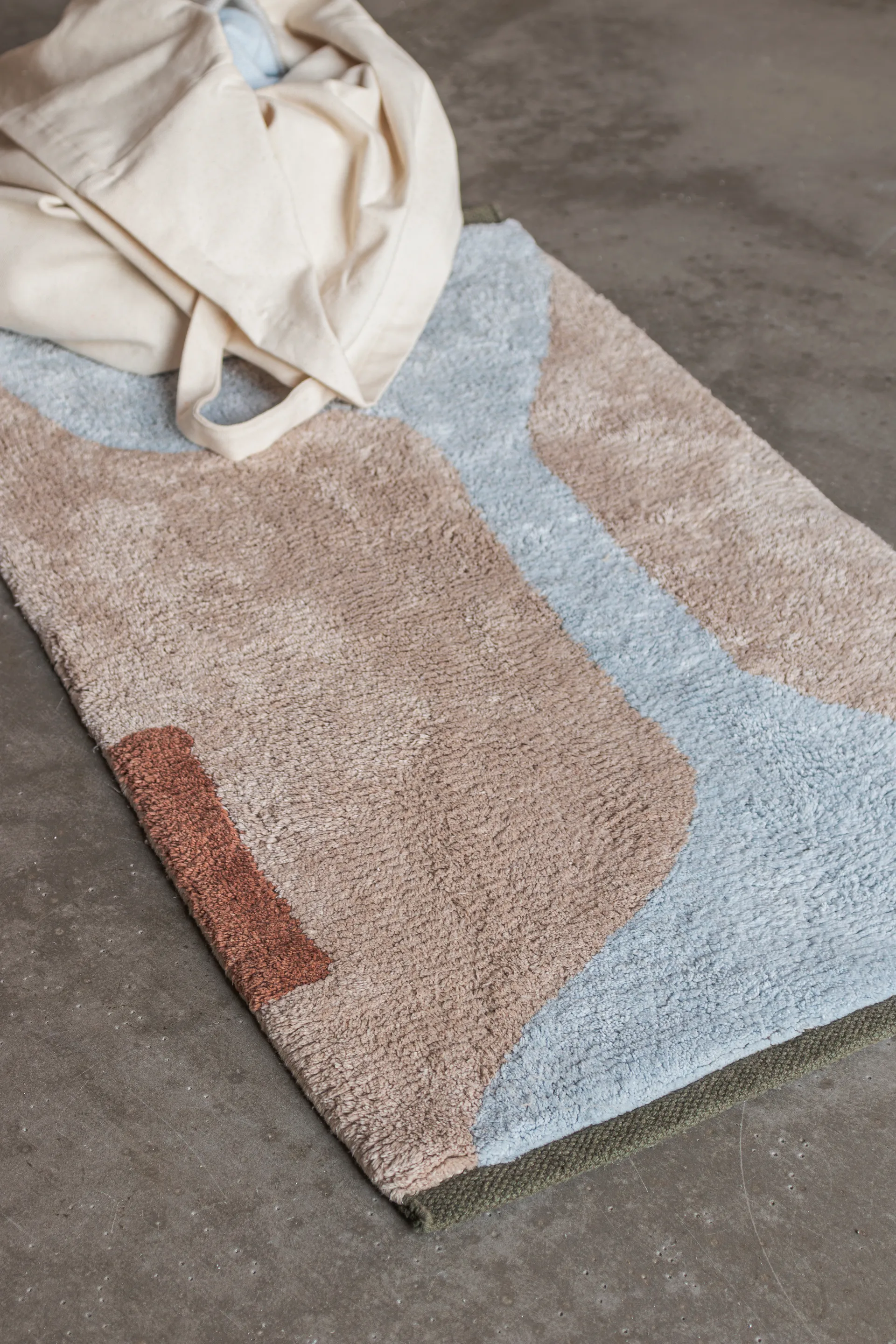 Alfombra Figura, Light blue, 50x80 cm Mette Ditmer