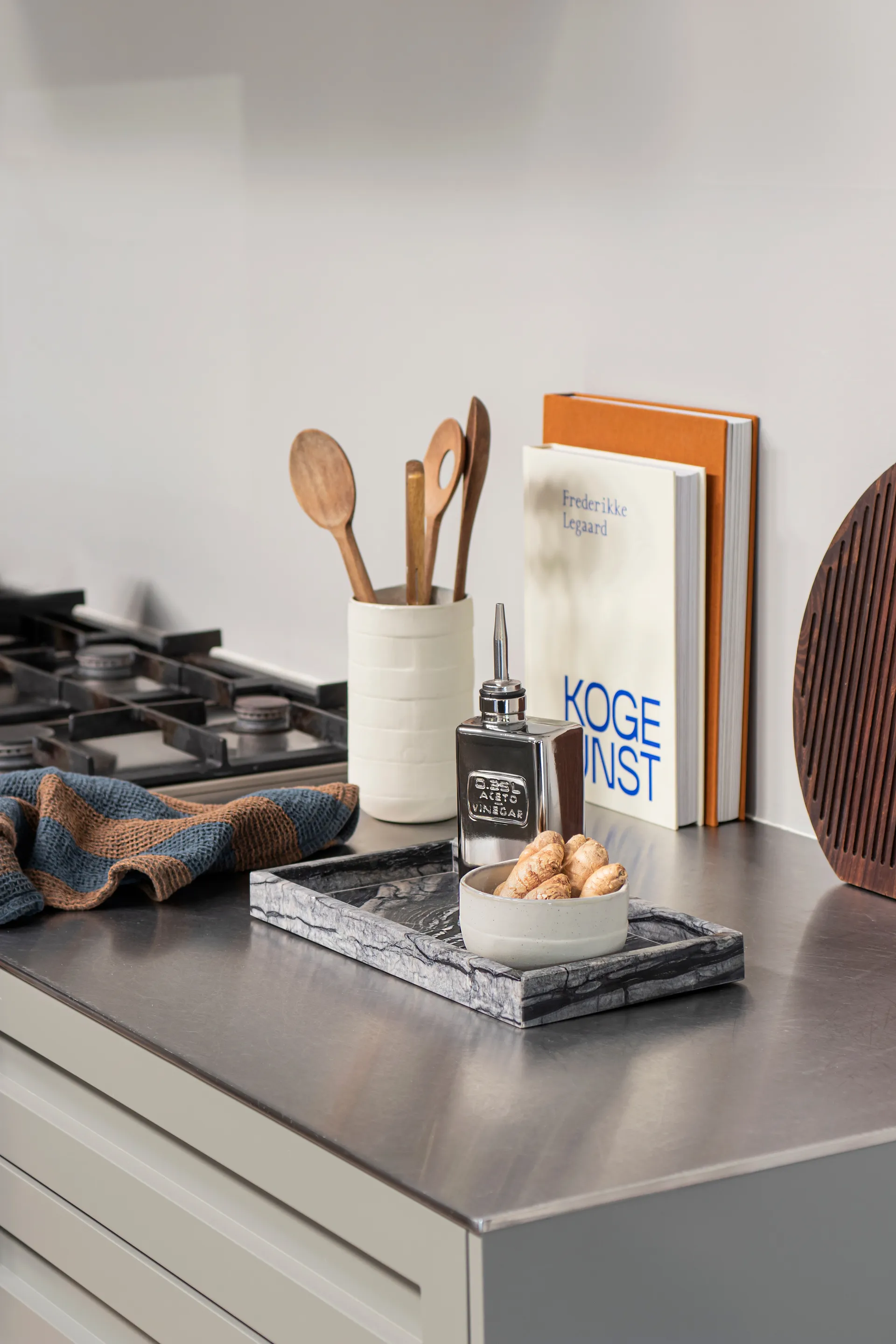 Bandeja decorativa Marble 16x31 cm, Negro-gris Mette Ditmer