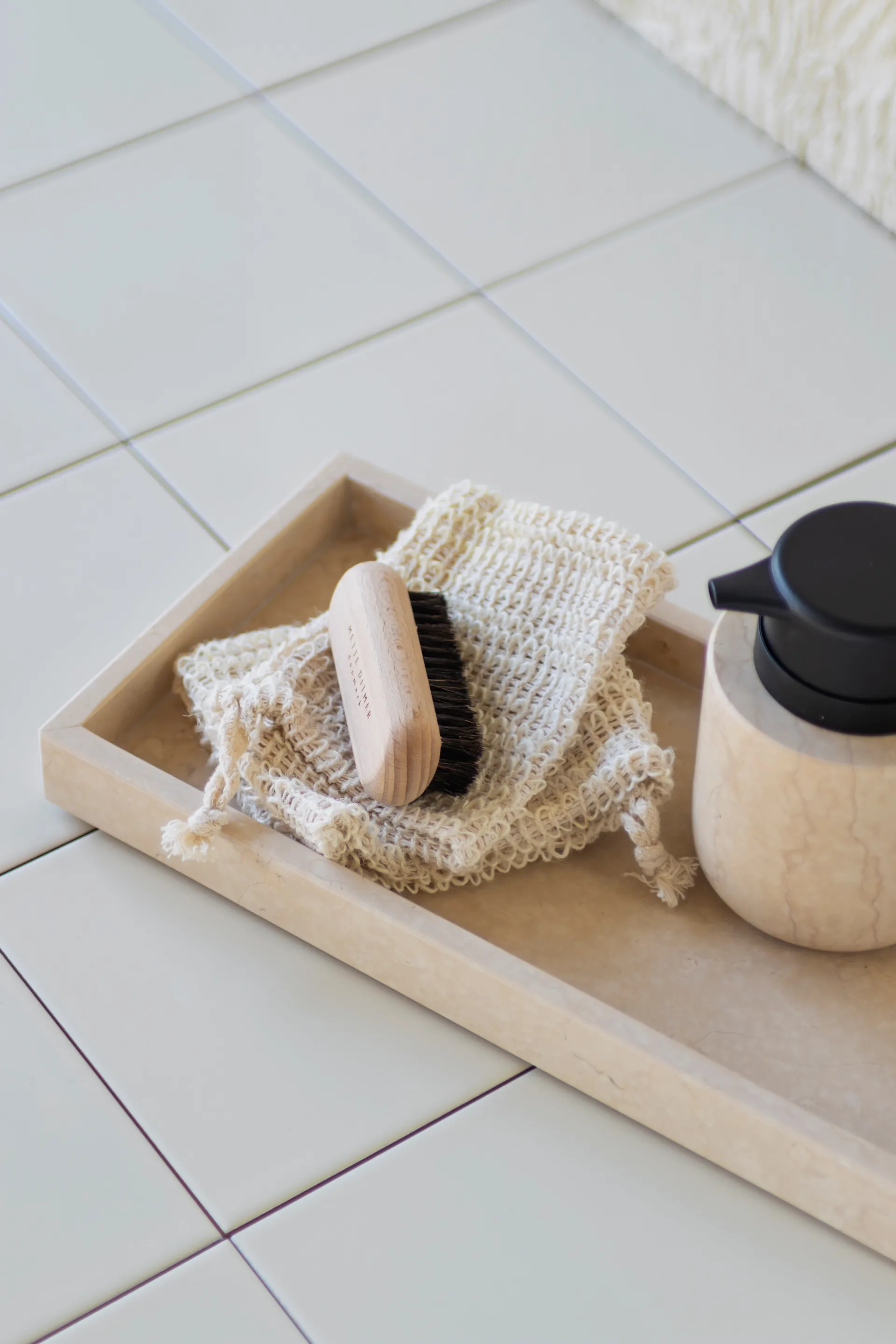 Bandeja decorativa Marble 16x31 cm, Sand Mette Ditmer