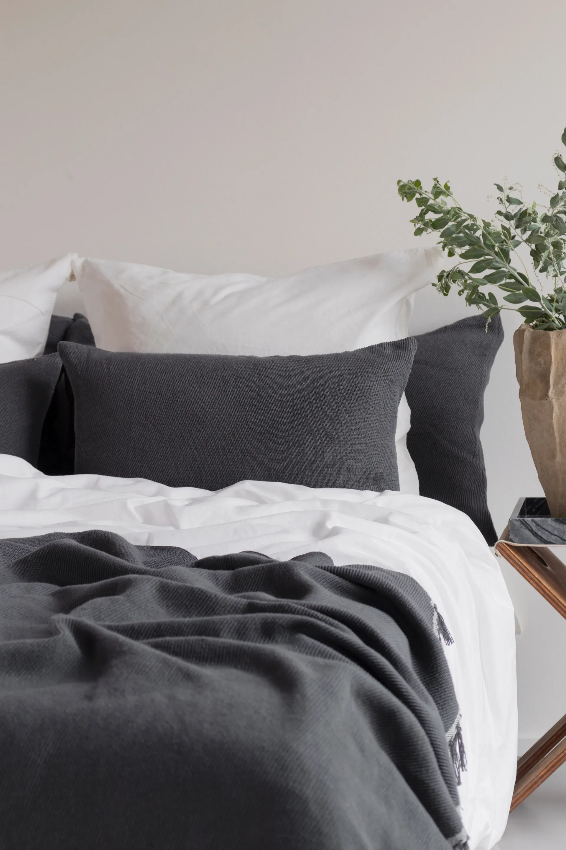 Colcha Bohemia, Anthracite,140x250 cm Mette Ditmer