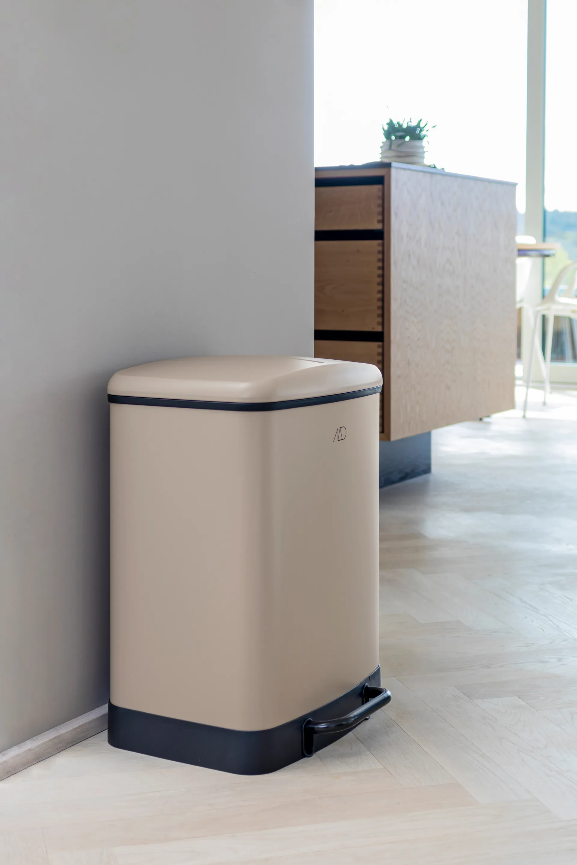 Cubo con pedal Wonda 24 litros, Sand Mette Ditmer