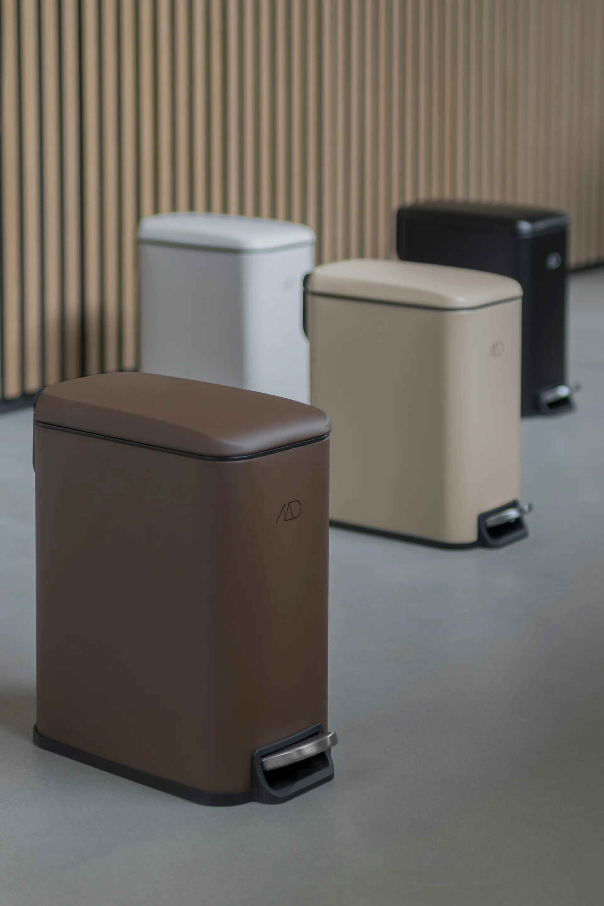 Cubo de pedal Wendy 5 L, Brown Mette Ditmer