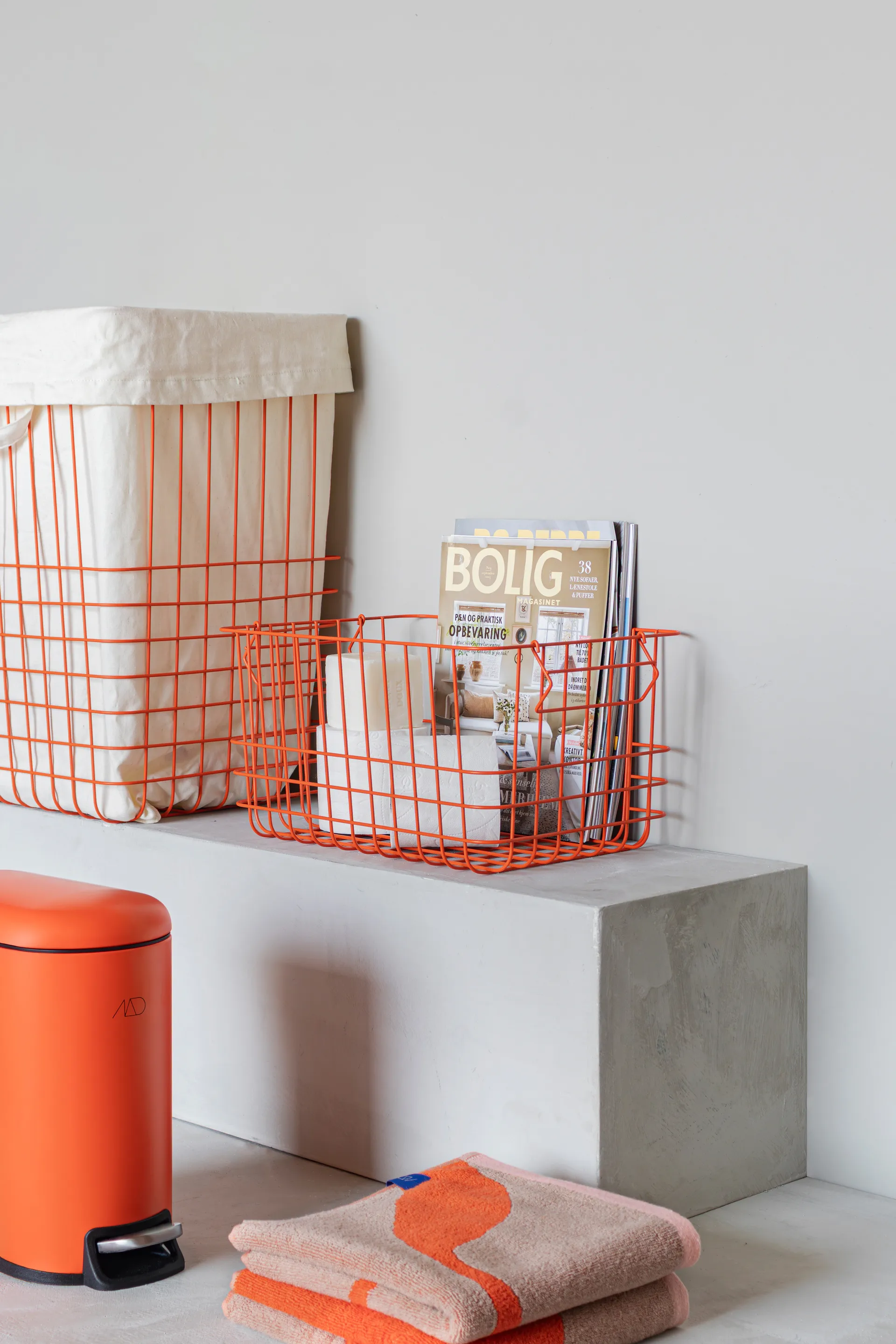 Cubo pedal Mini-Walther 5 L, Naranja Mette Ditmer