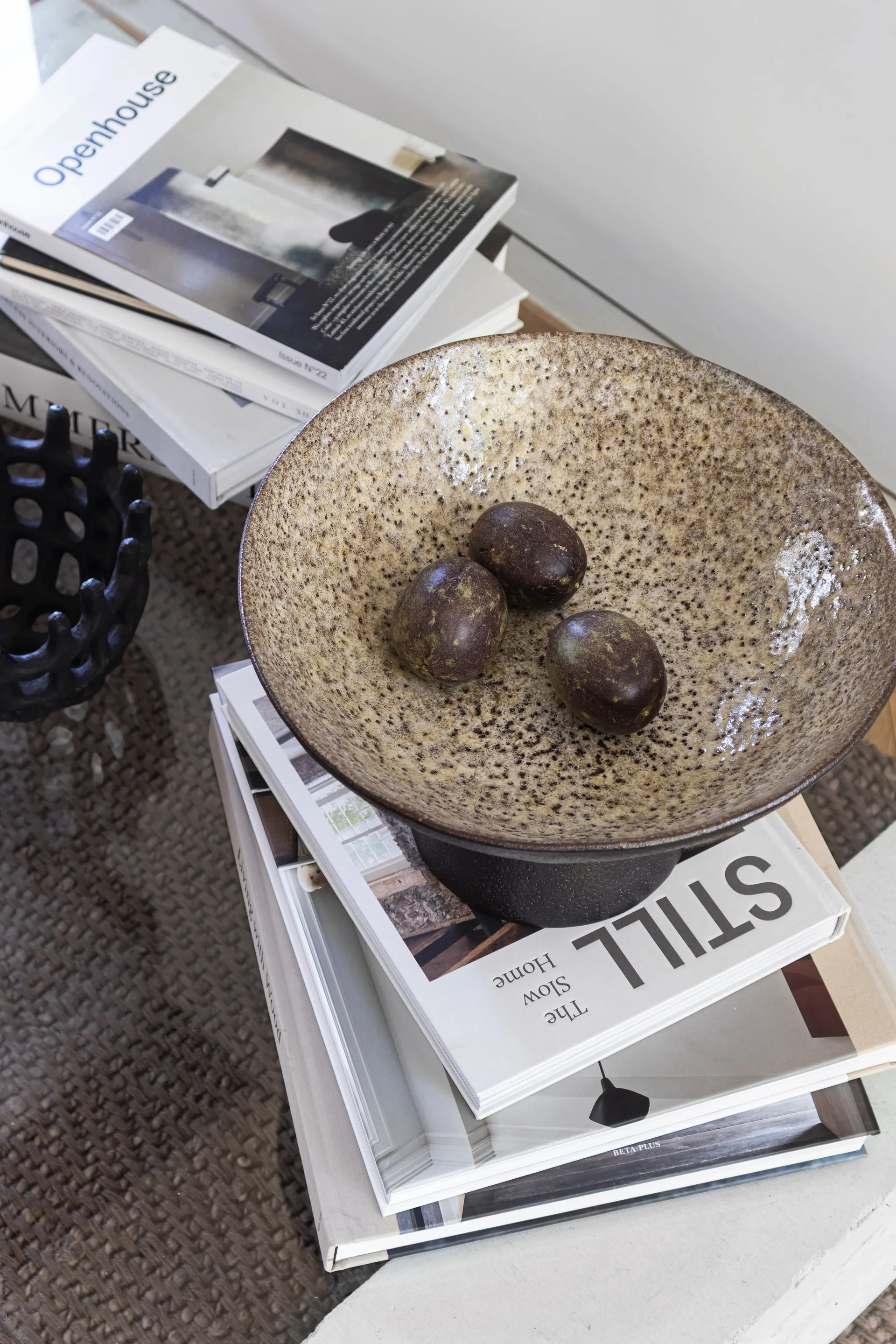 Cuenco con pie By Hand Ø31,5x20 cm, Sand Mette Ditmer