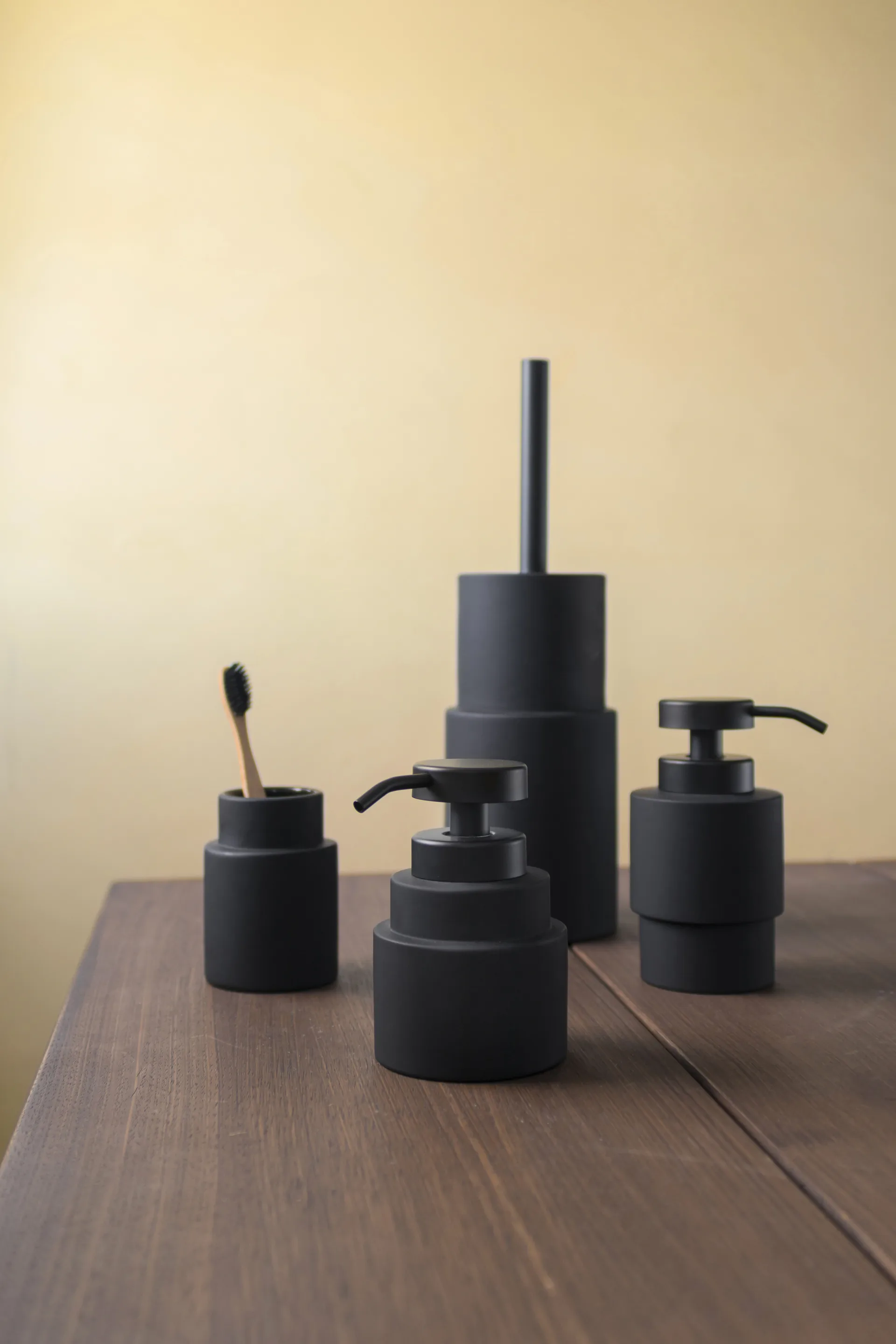 Dispensador de jabón Shades bajo, negro Mette Ditmer