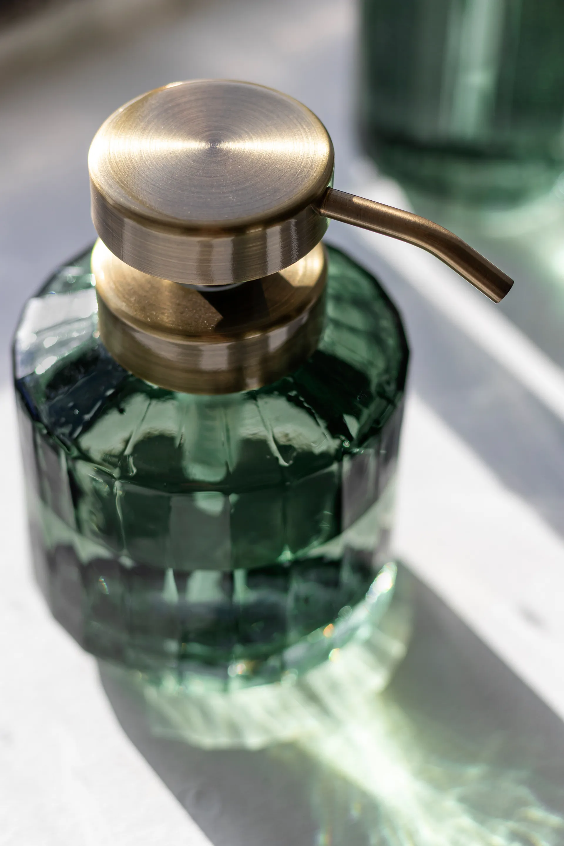 Dispensador de jabón Vision bajo, Dark forest Mette Ditmer