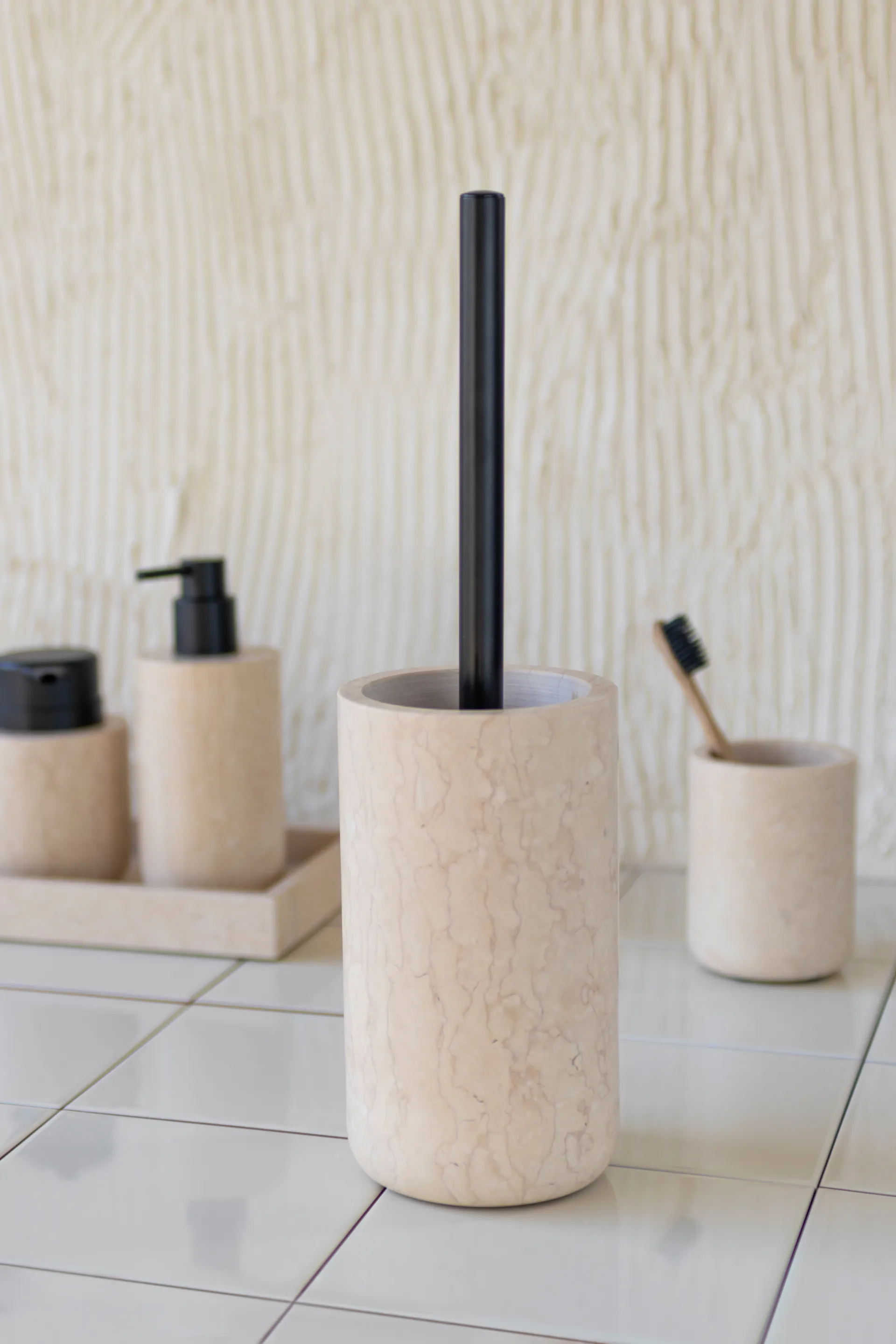 Escobilla de baño Marble 36 cm, Sand Mette Ditmer