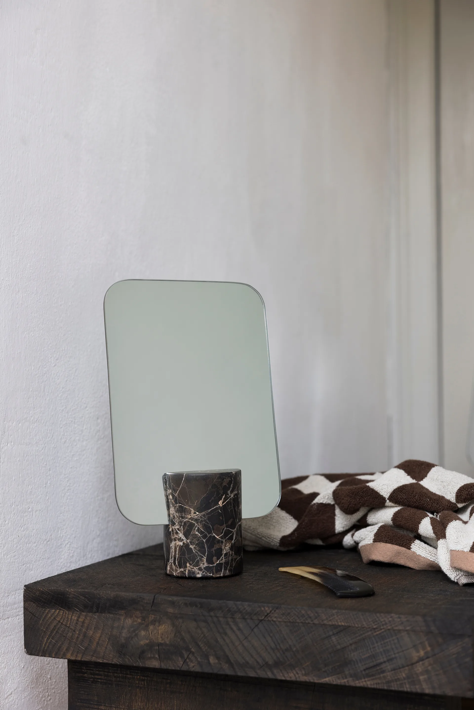 Espejo de mesa Marble, Brown, 30 cm Mette Ditmer