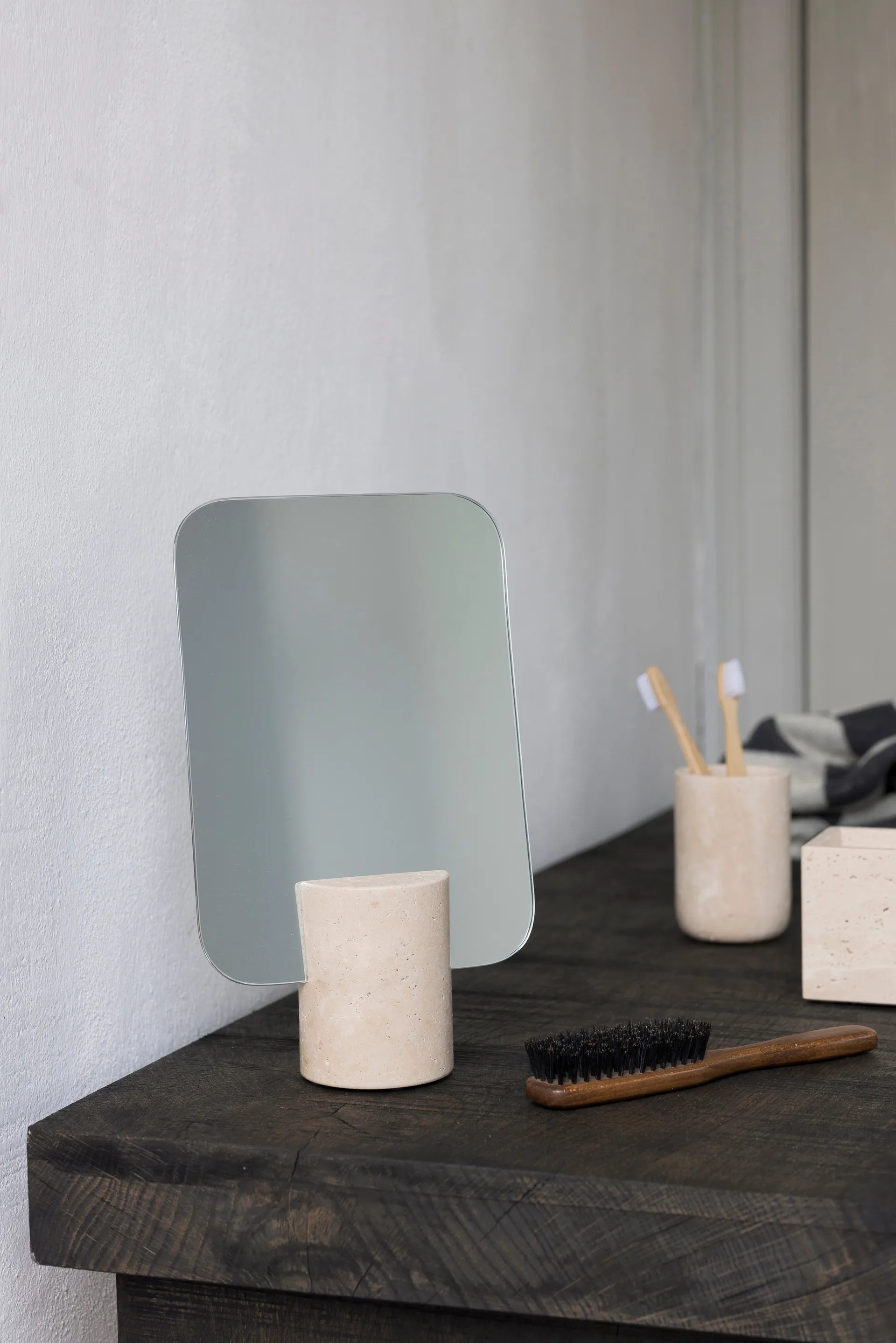 Espejo de mesa Travertin, Lino Mette Ditmer