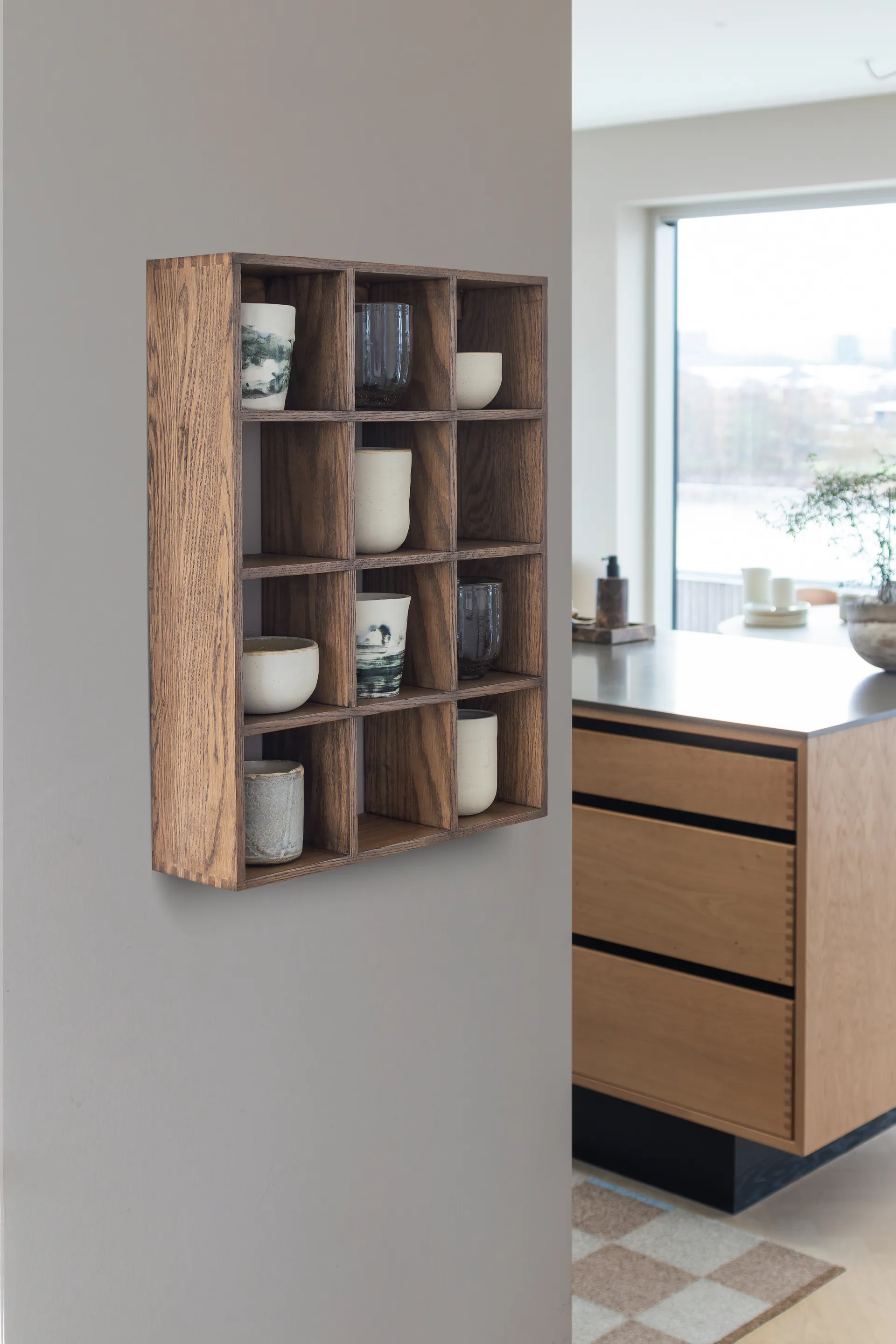 Estantería de pared Showcase 40x53 cm, Dark oiled oak Mette Ditmer