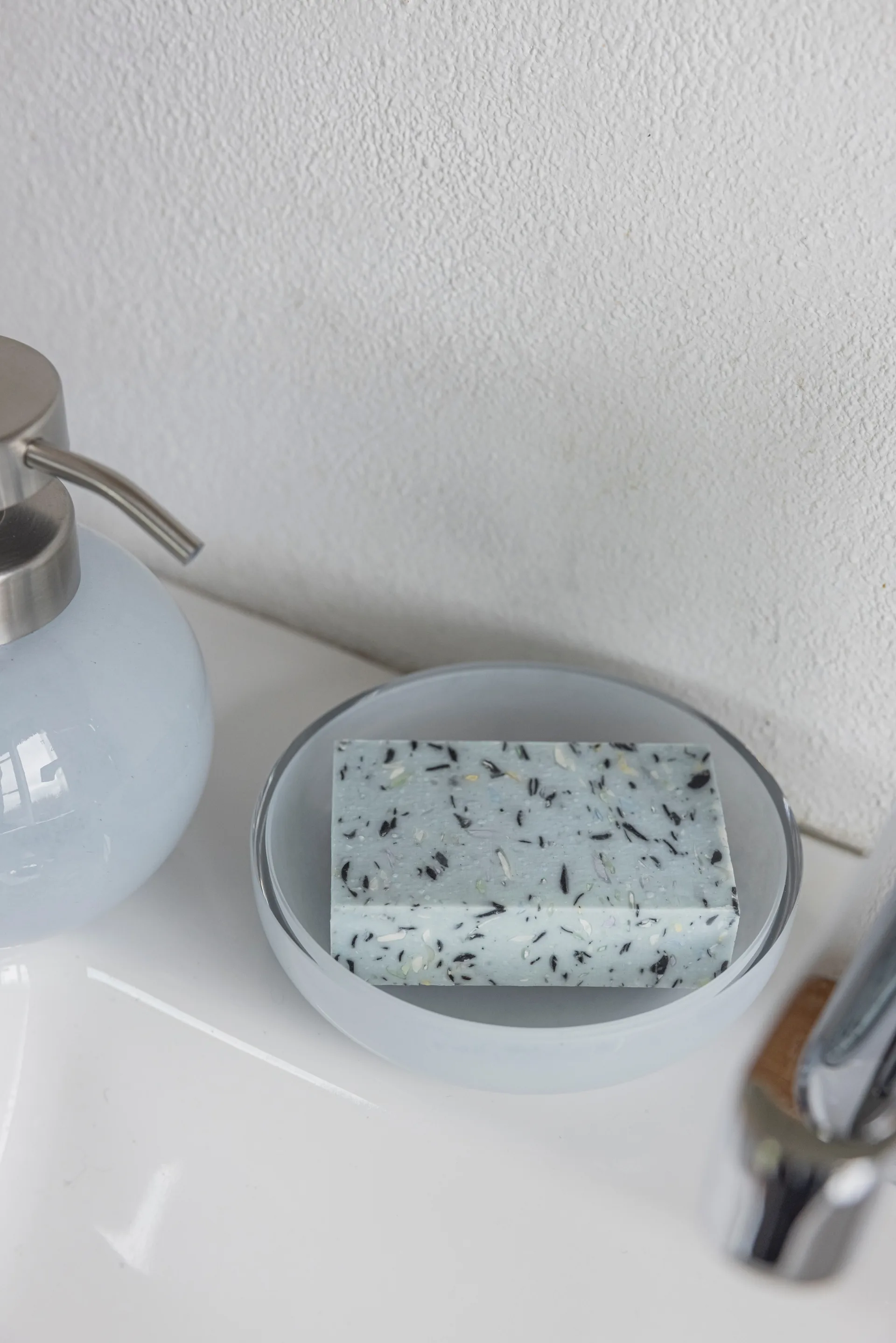 Jabonera Opal, Light blue Mette Ditmer