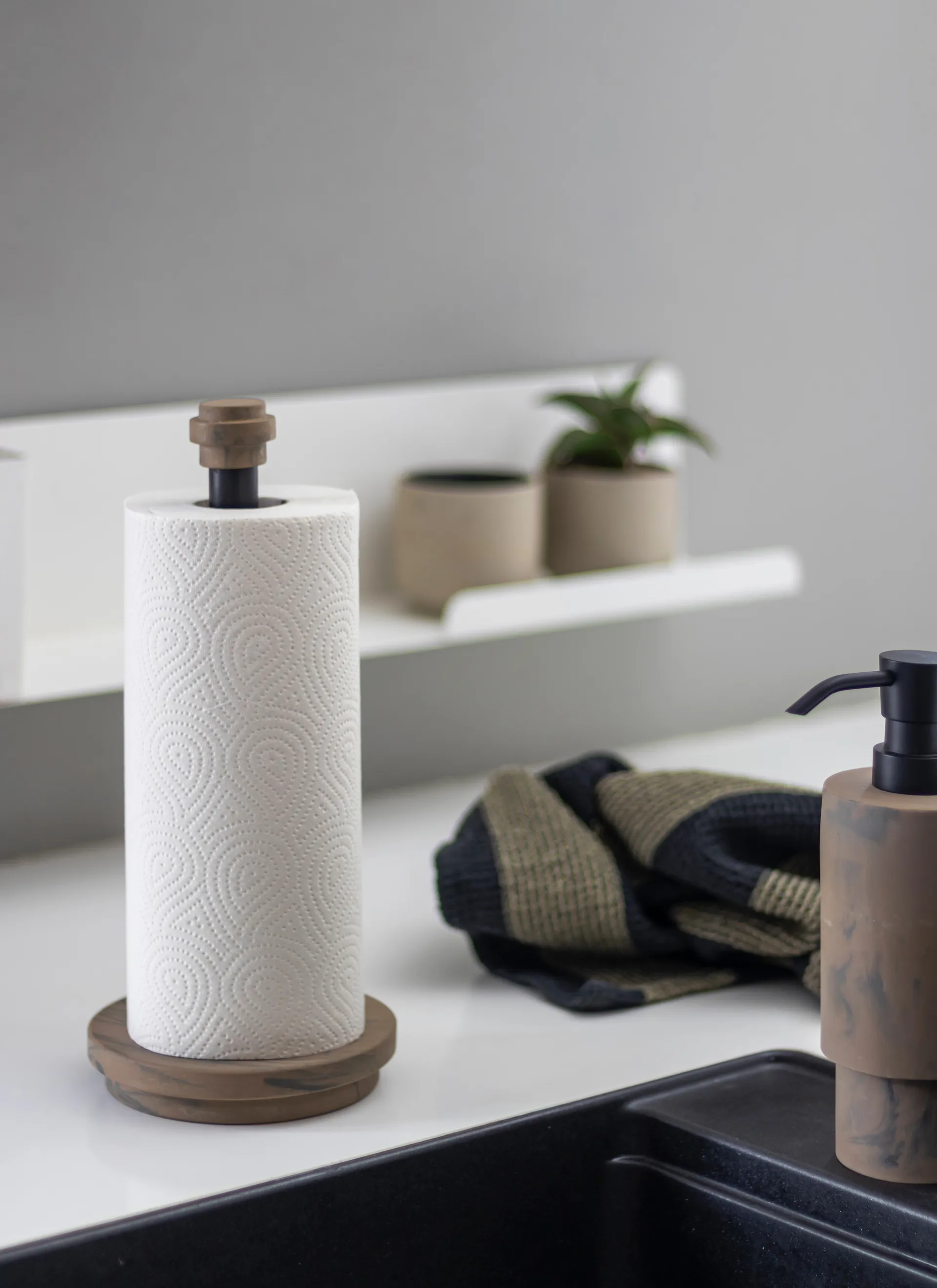 Portarrollos de papel cocina Attitude kitchen 33 cm, Ochre Mette Ditmer