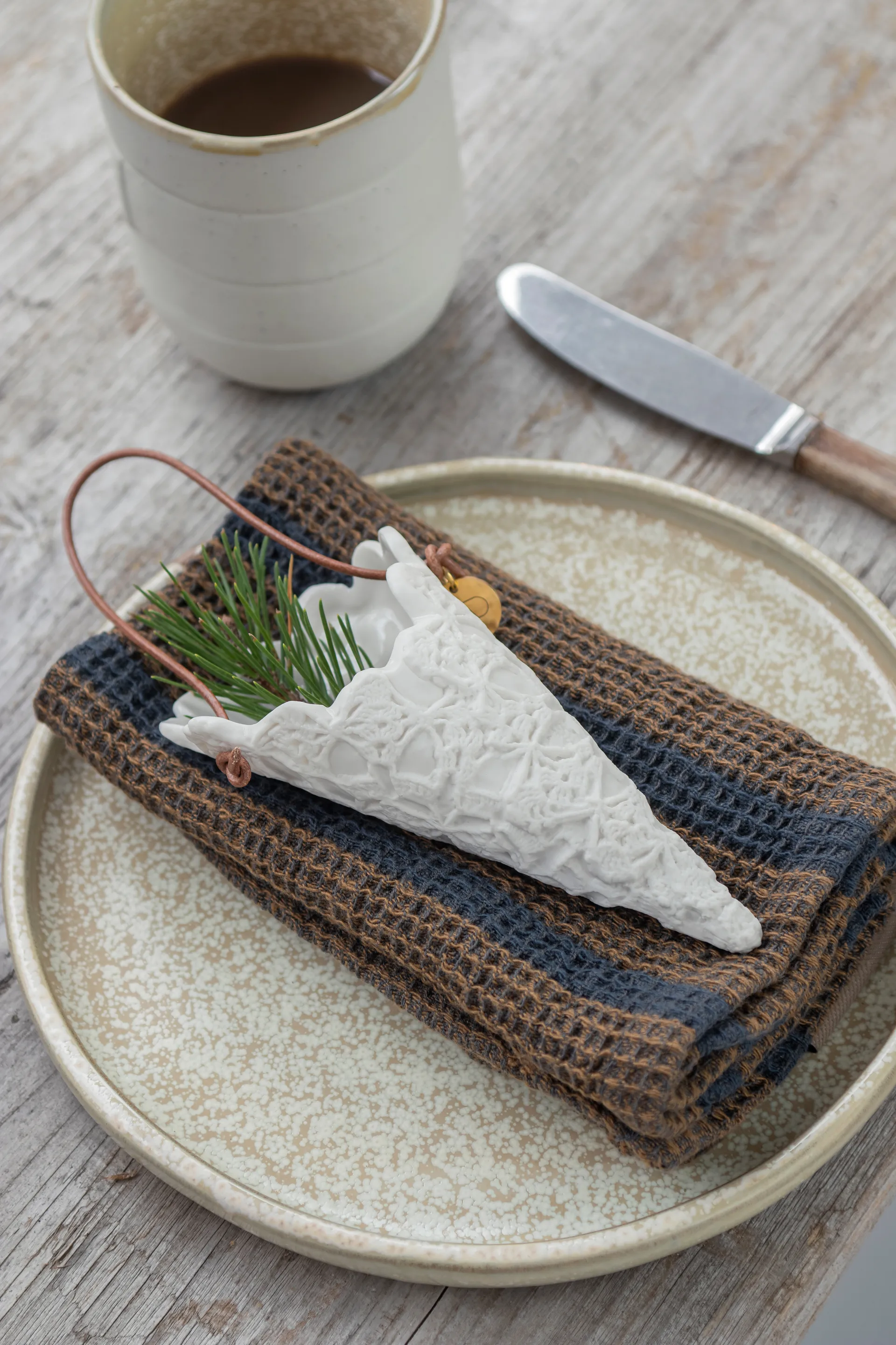 Set de 2 conos de navidad Lace, Off-white Mette Ditmer