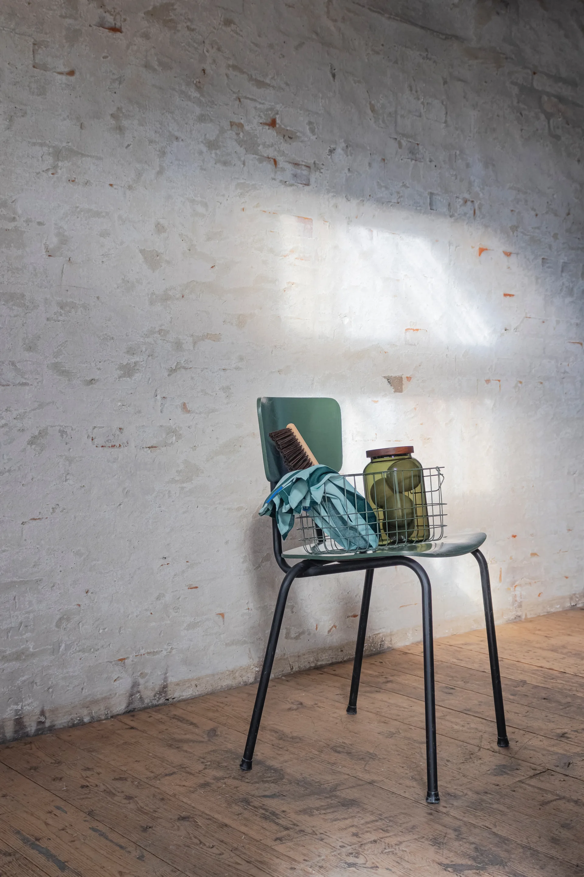 Tarro con tapa large Luna 20 cm, Dark forest Mette Ditmer