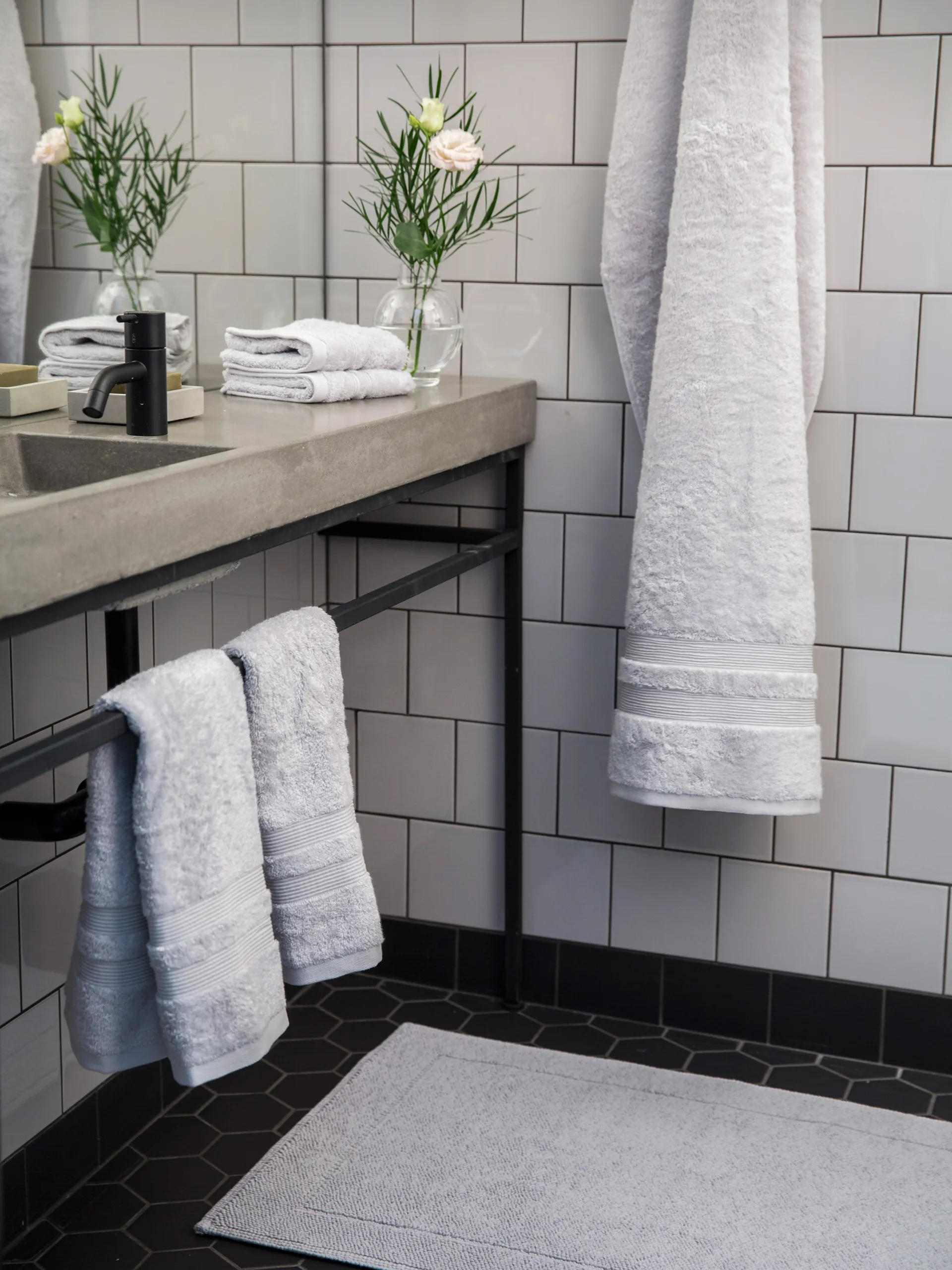 Alfombra de baño Portofino, Gris claro, 60x90 cm Mille Notti