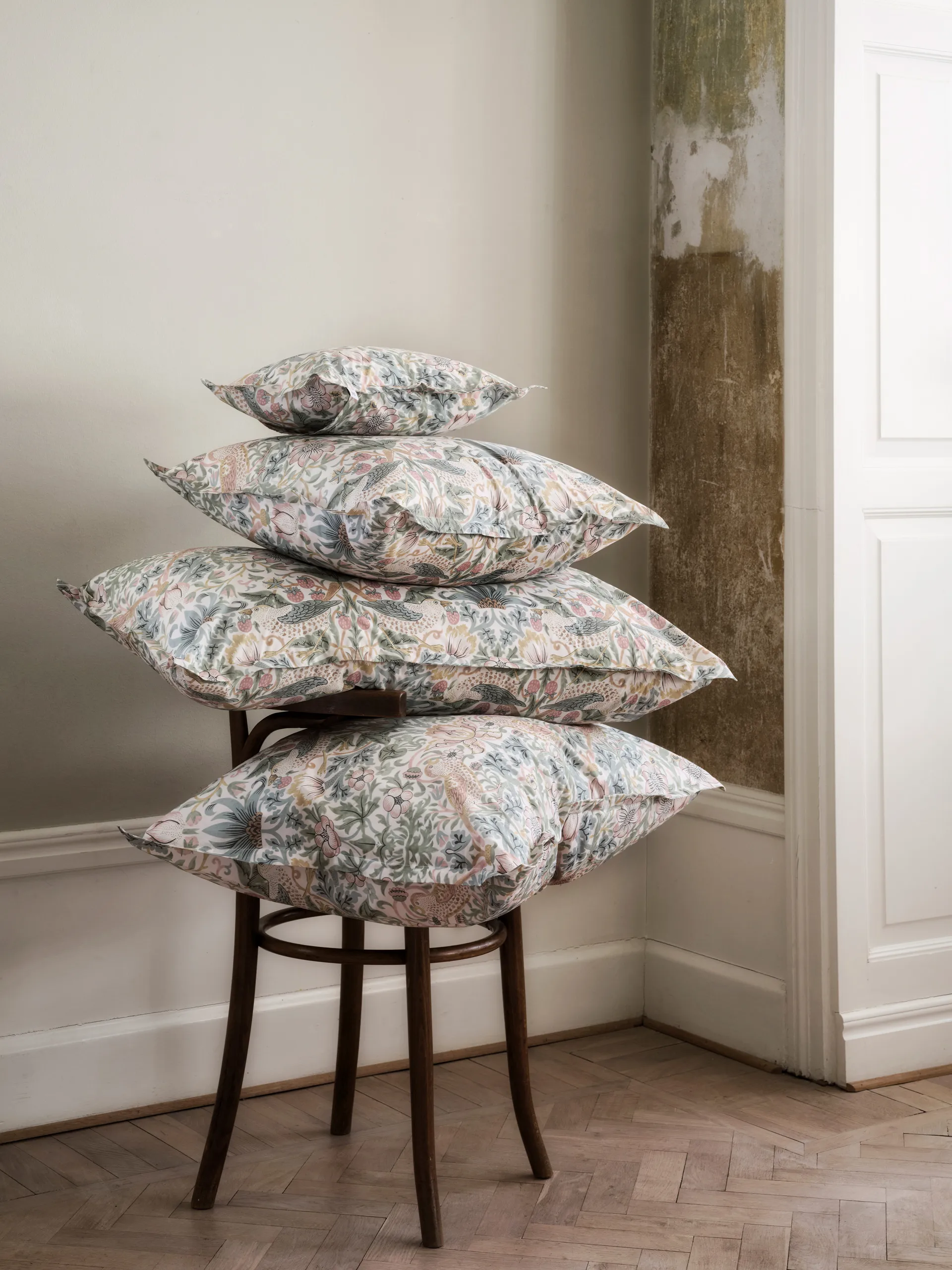 Funda de almohada Morris & Co. Strawberry Thief, Verde, 50x90 cm Mille Notti