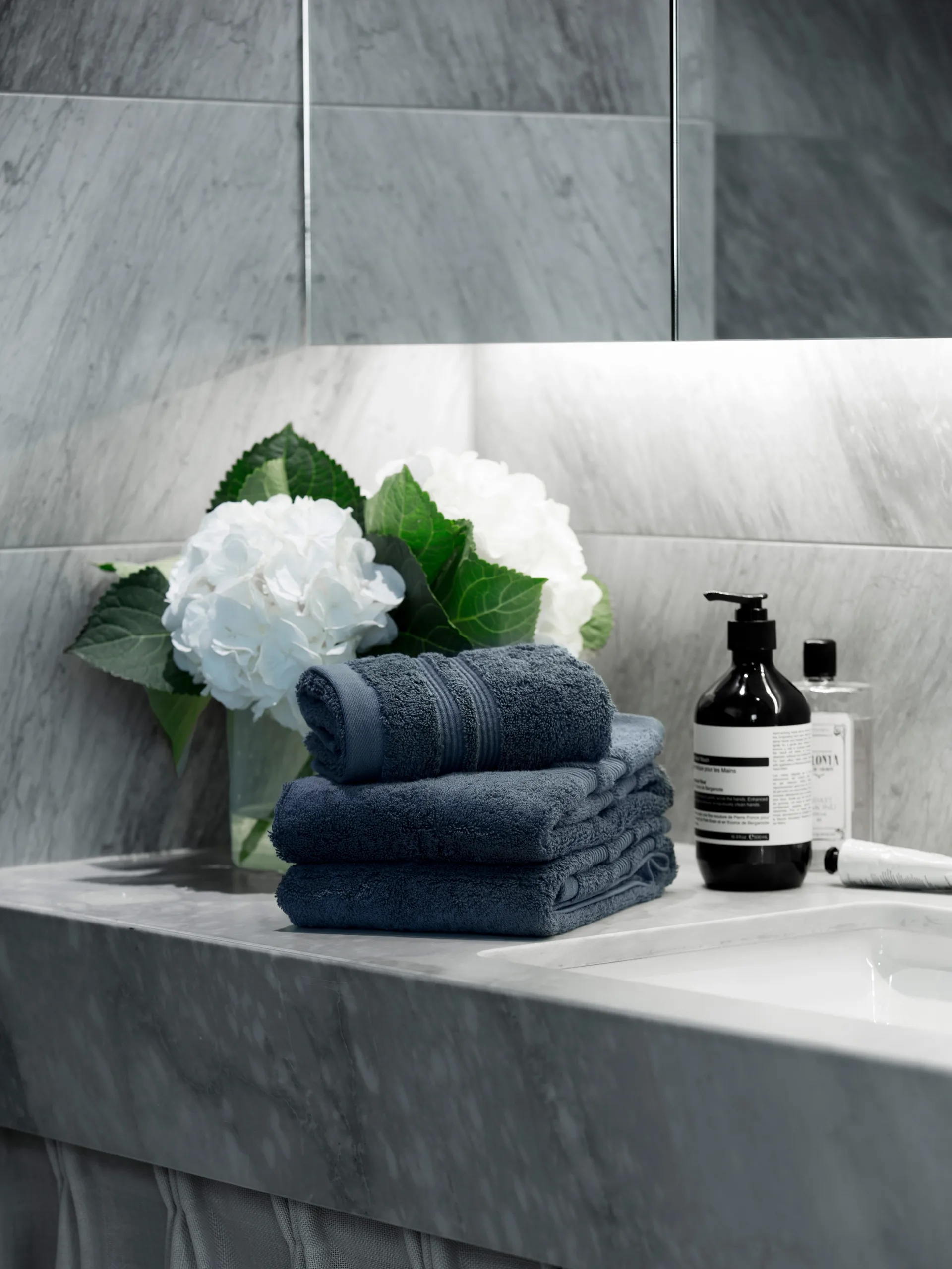 Toalla Fontana EKO, Azul oscuro, 70x140 cm Mille Notti