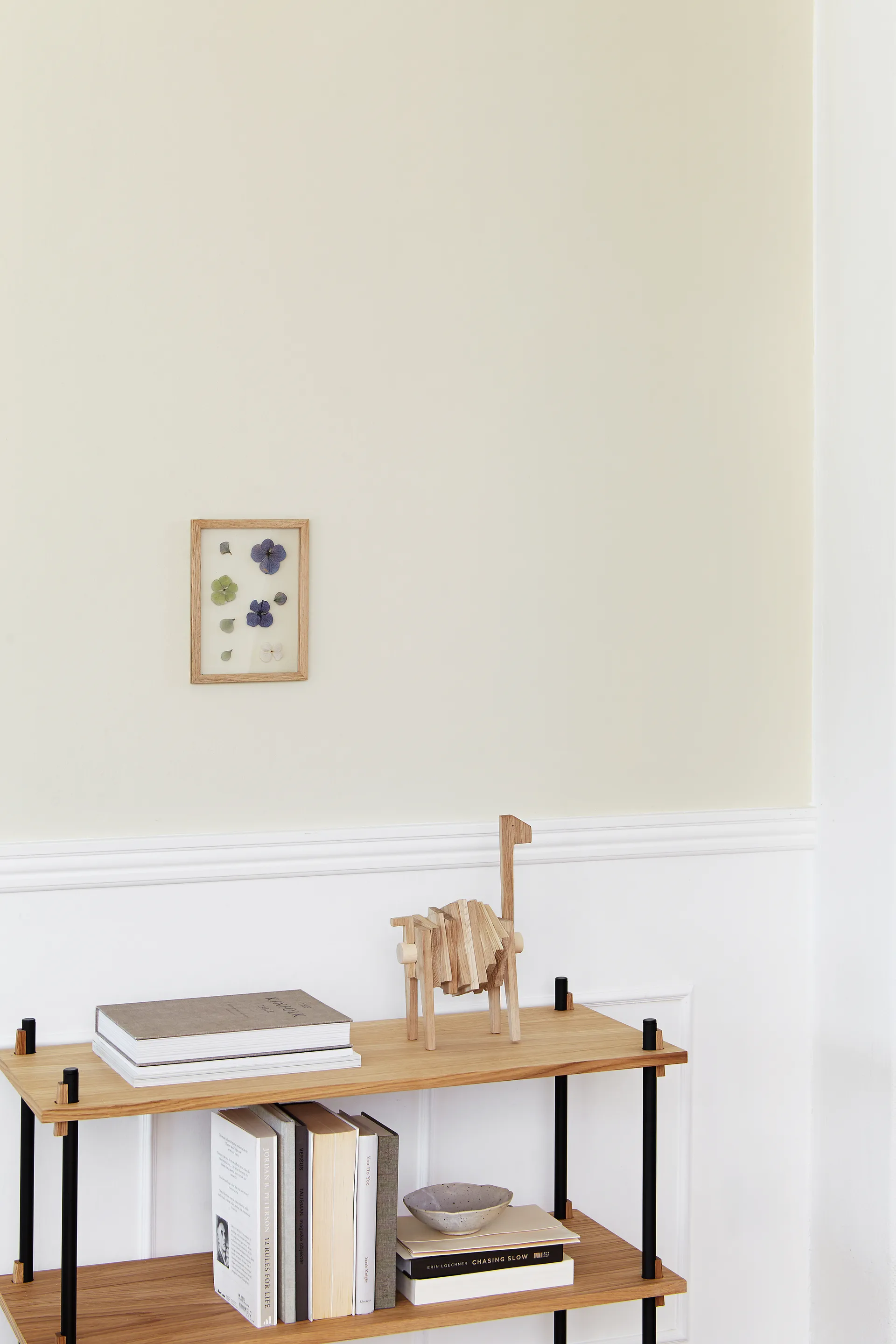 Escultura de roble Polygrif 21x32 cm, Wood, black MOEBE