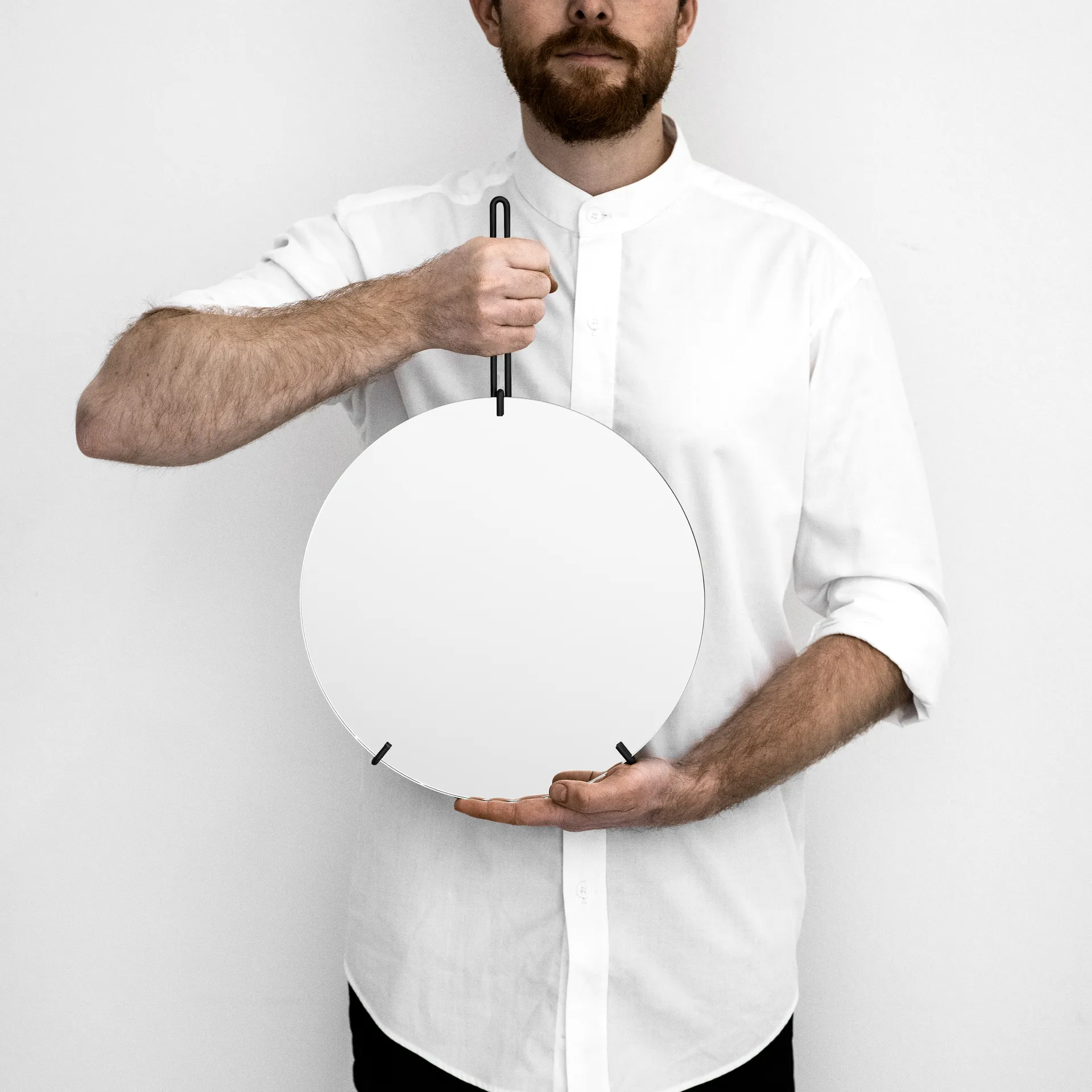 Espejo Moebe Wall mirror Ø 30 cm, negro MOEBE