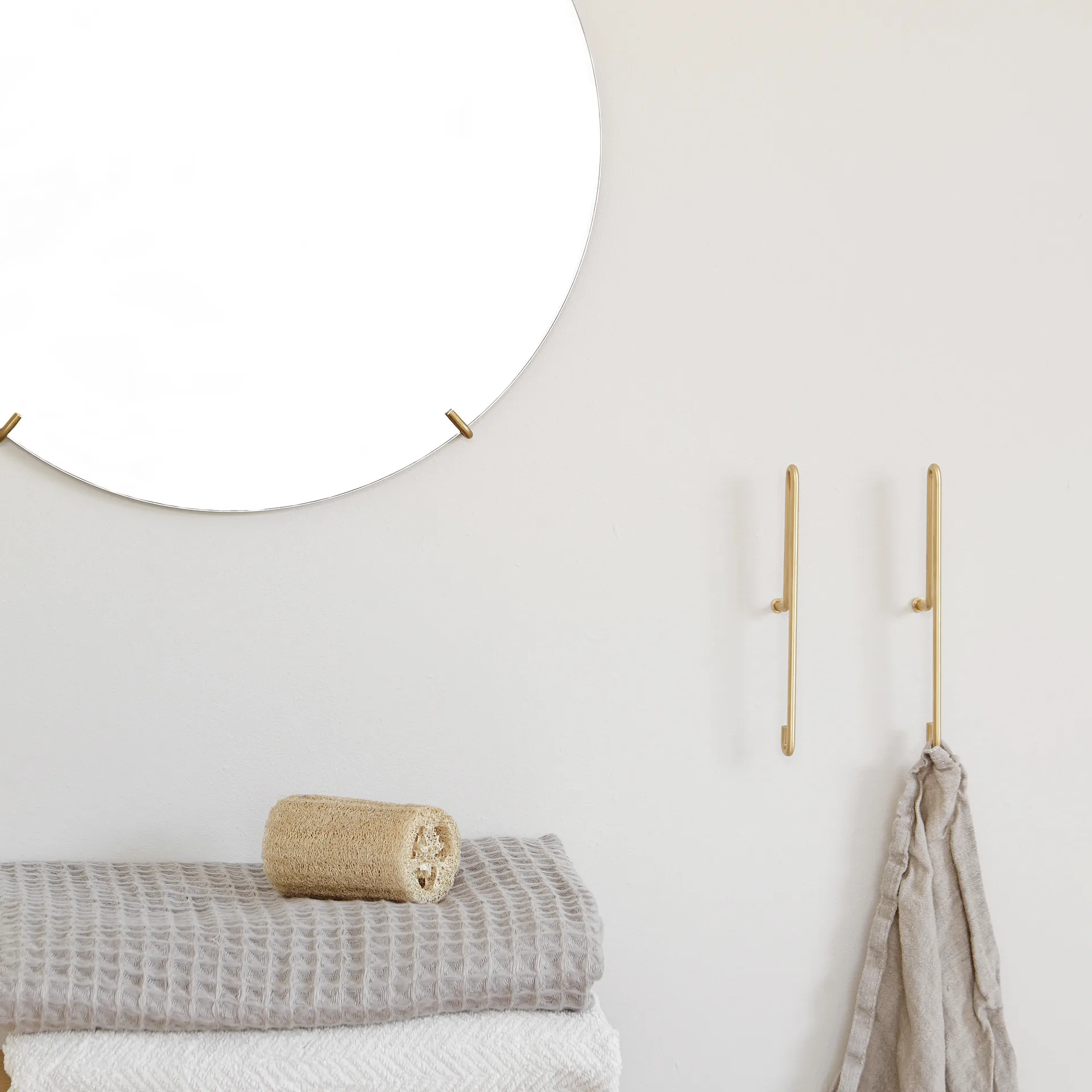 Gancho Moebe Wall hook large, oro mate MOEBE